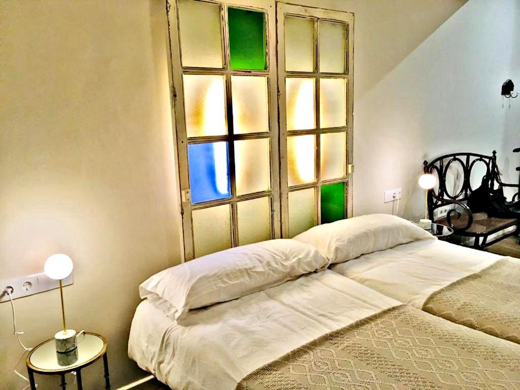 Twin Room with Private Bathroom - Photo 1