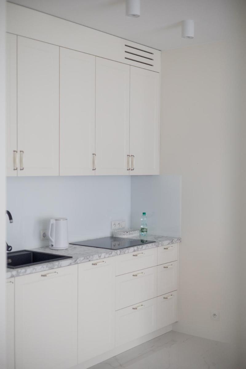 One-Bedroom Apartment with Parking - Photo 9