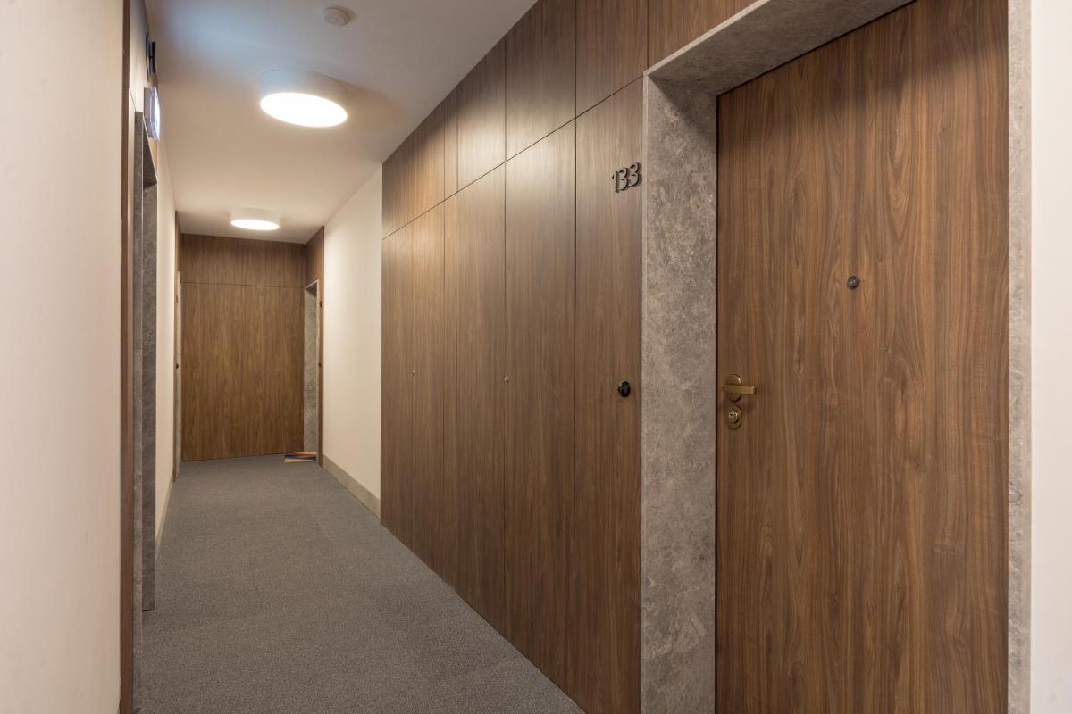 One-Bedroom Apartment with Parking - Photo 15