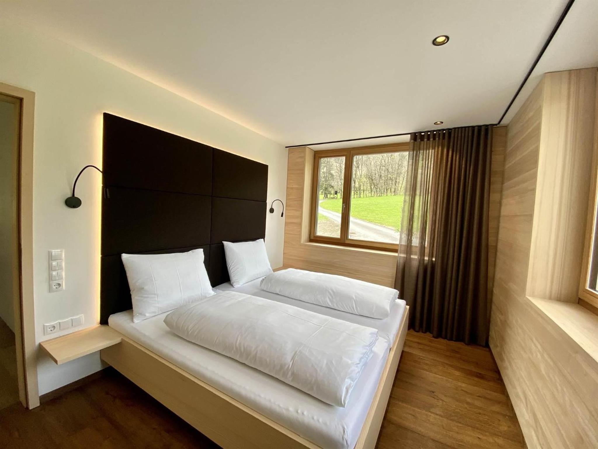 Two-Bedroom Apartment with Shower  photo 1