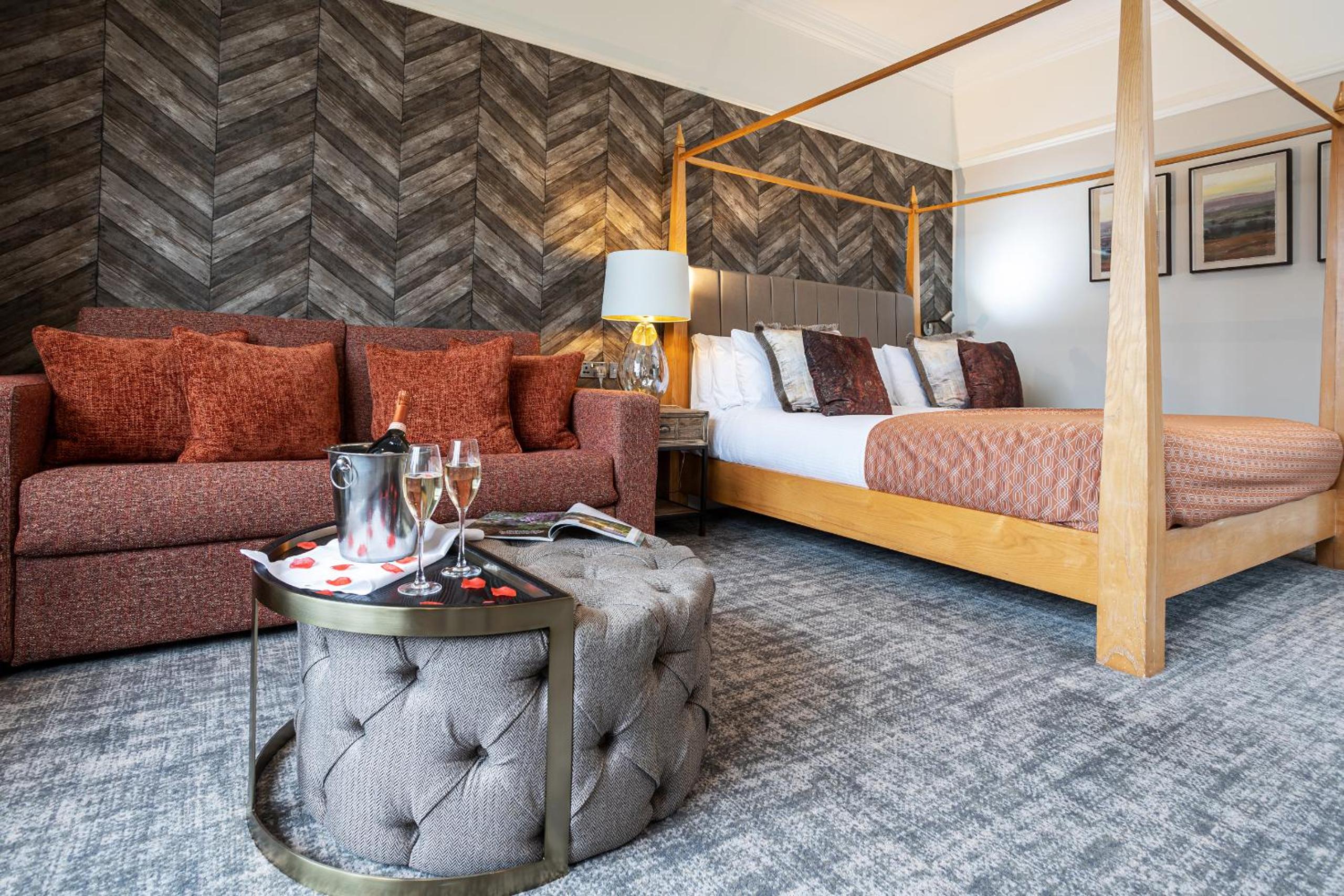 Executive Suite - Photo 7