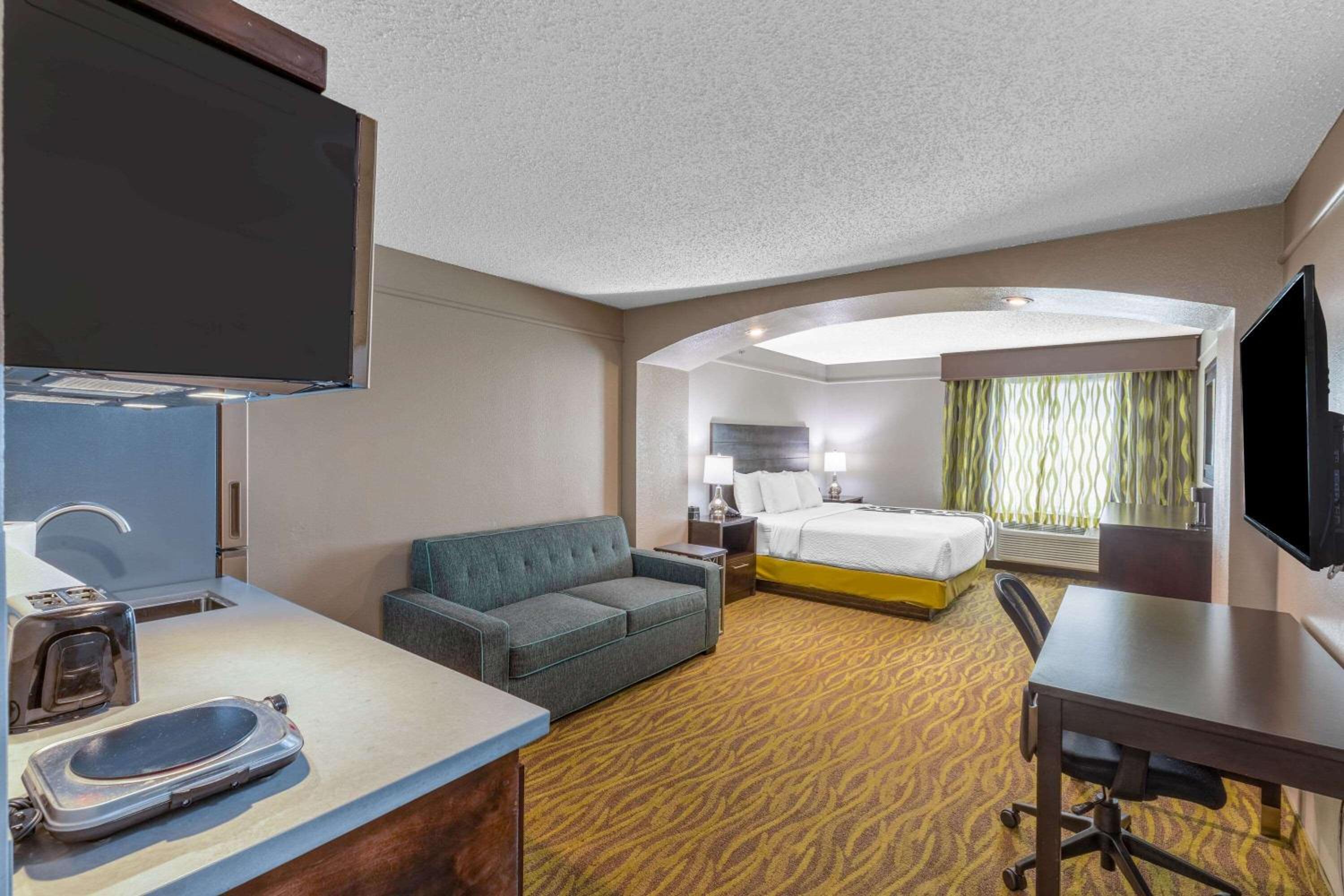 Executive King Room - Photo 1