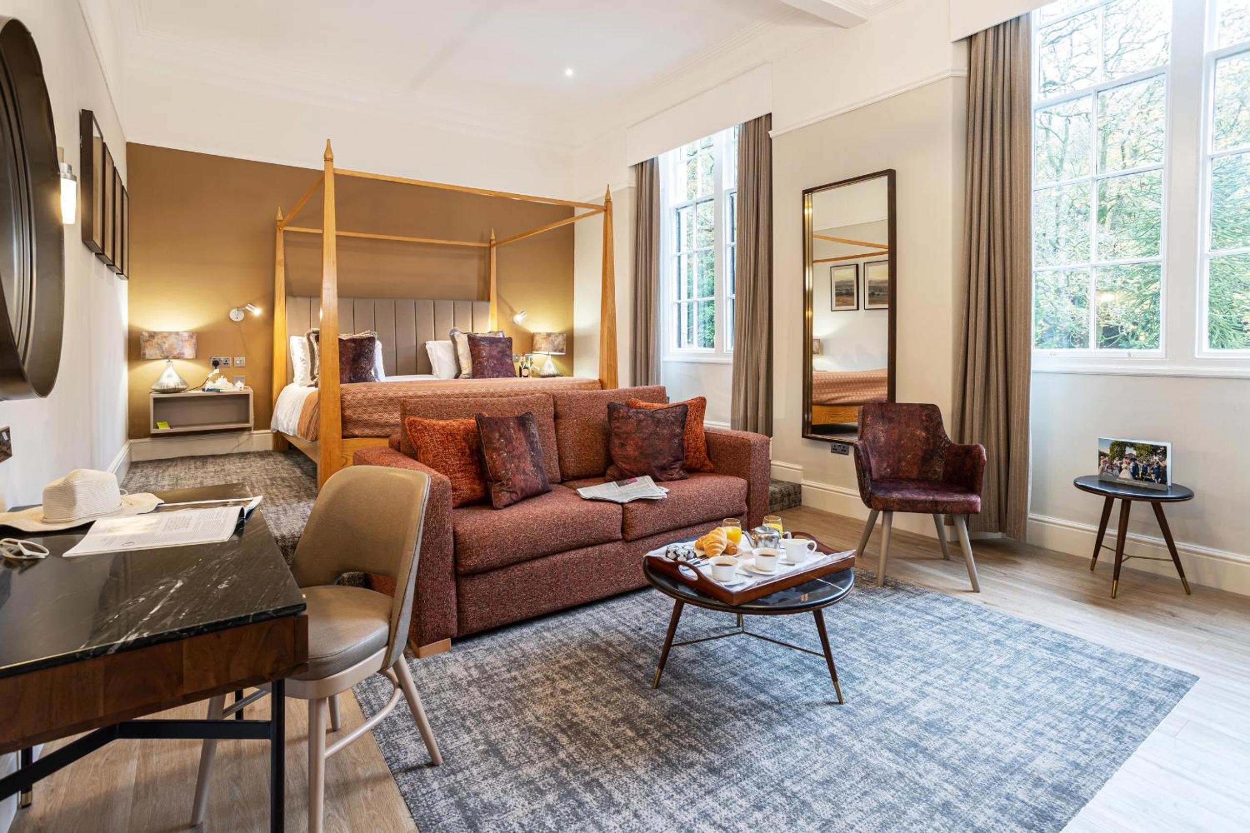 Executive Suite - Photo 12