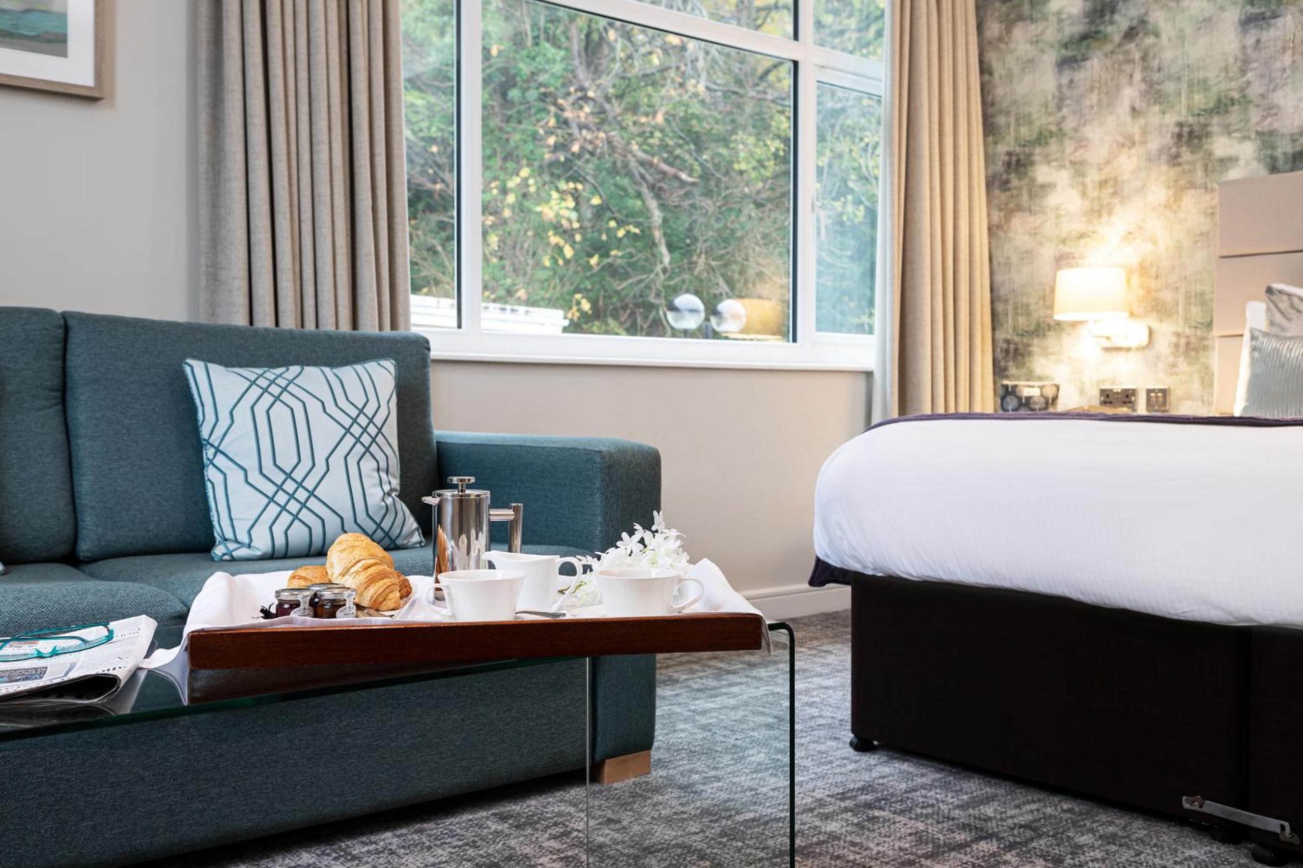 Junior Suite with Sofa Bed - Photo 2