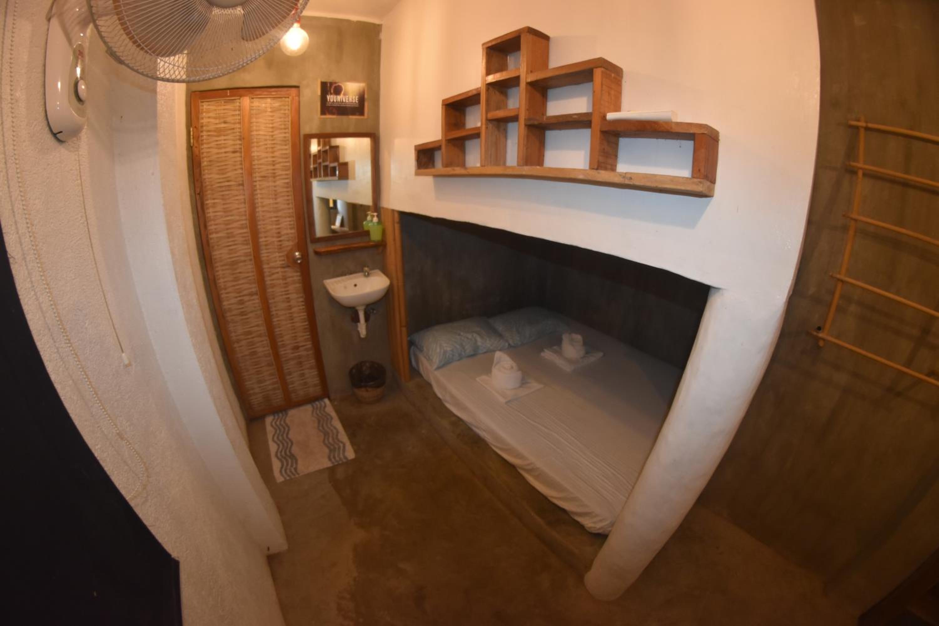 Double Room with Private Bathroom photo 1