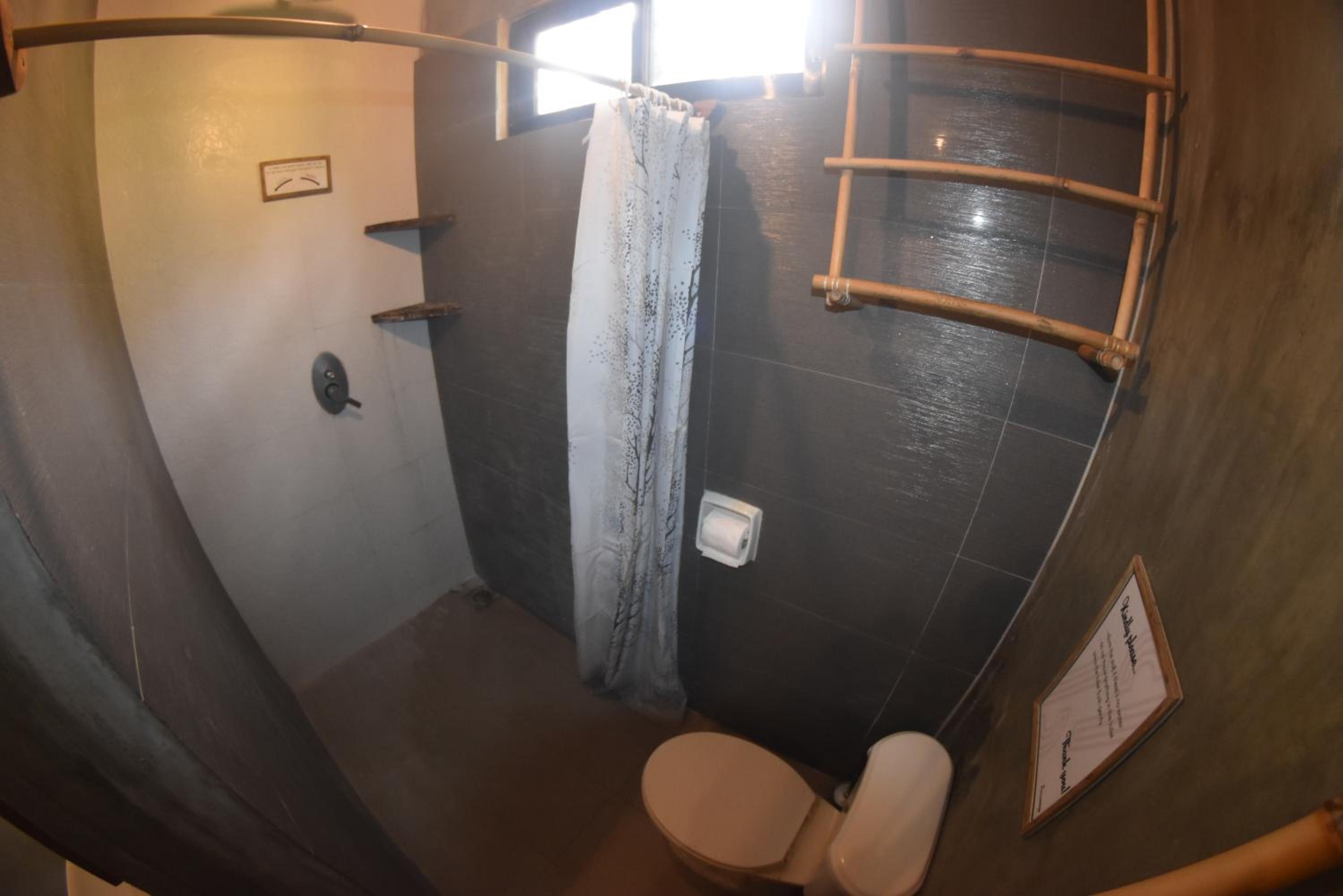 Double Room with Private Bathroom photo 3