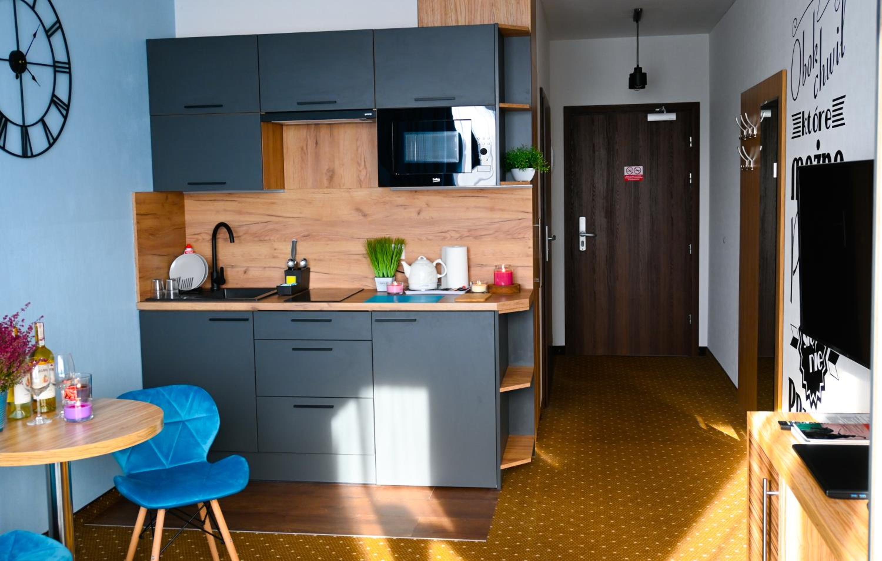Deluxe Junior Suite - Photo 6