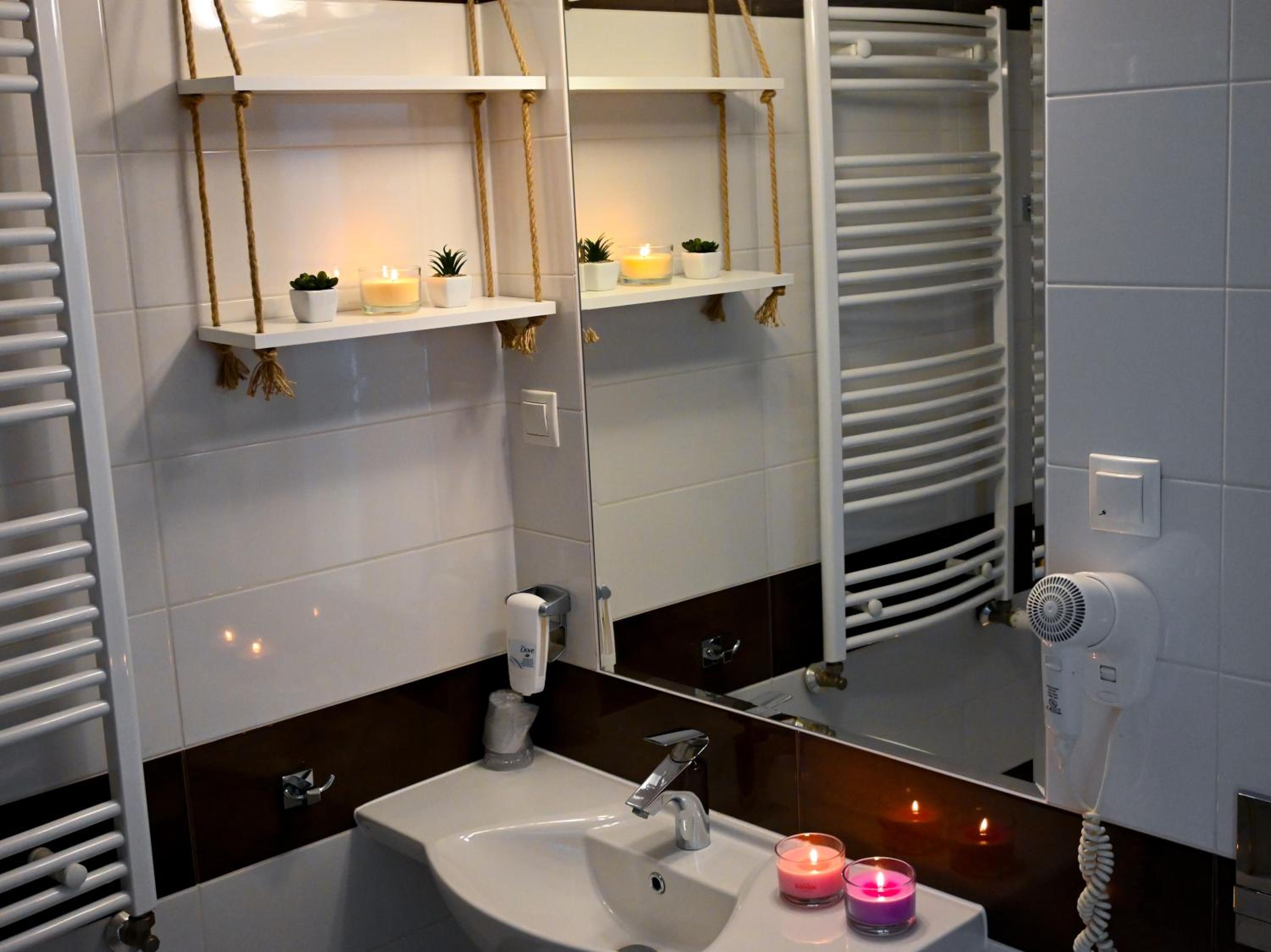 Deluxe Junior Suite - Photo 4