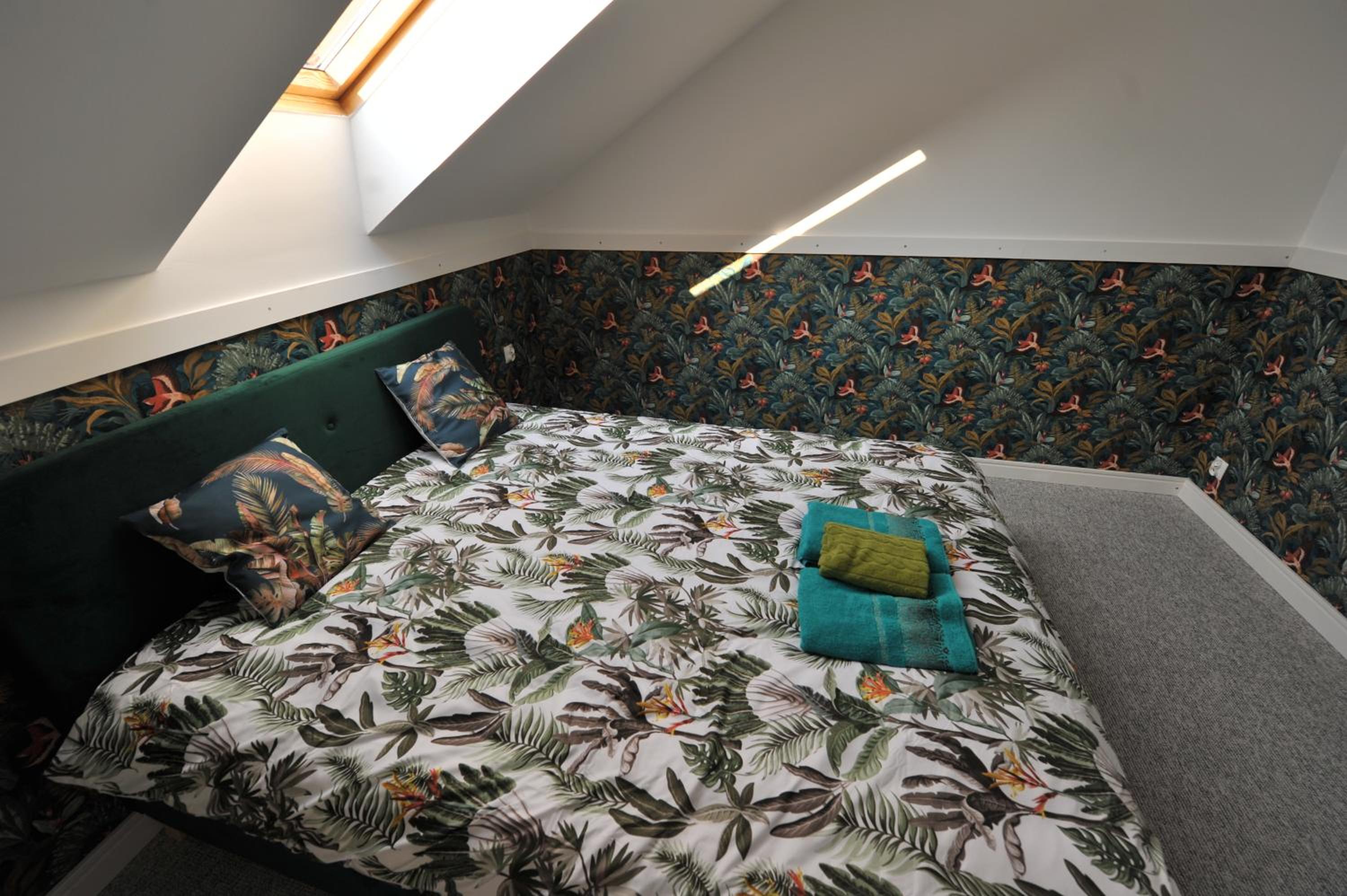 Small Double Room - Photo 5