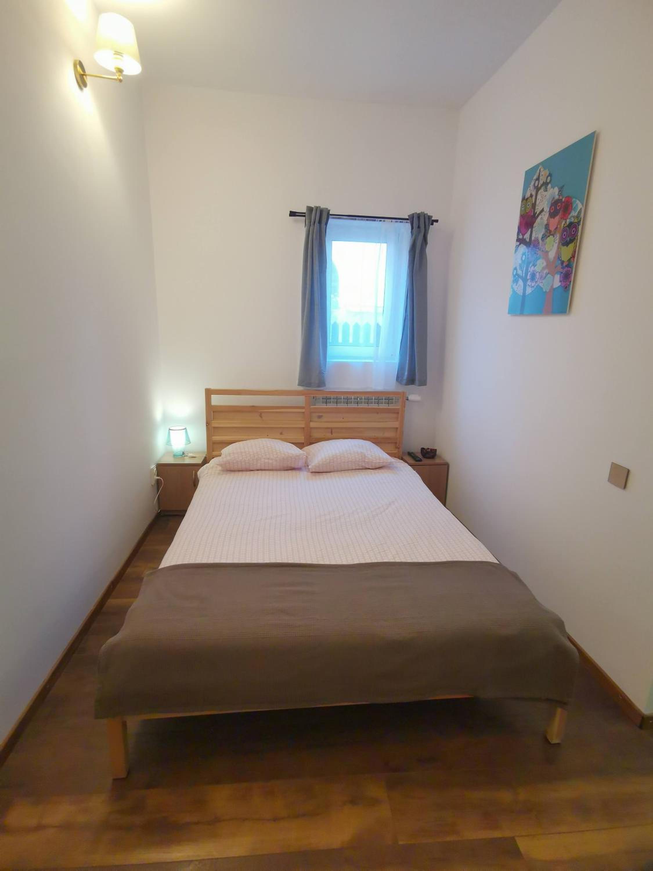 Three-Bedroom House - Photo 3