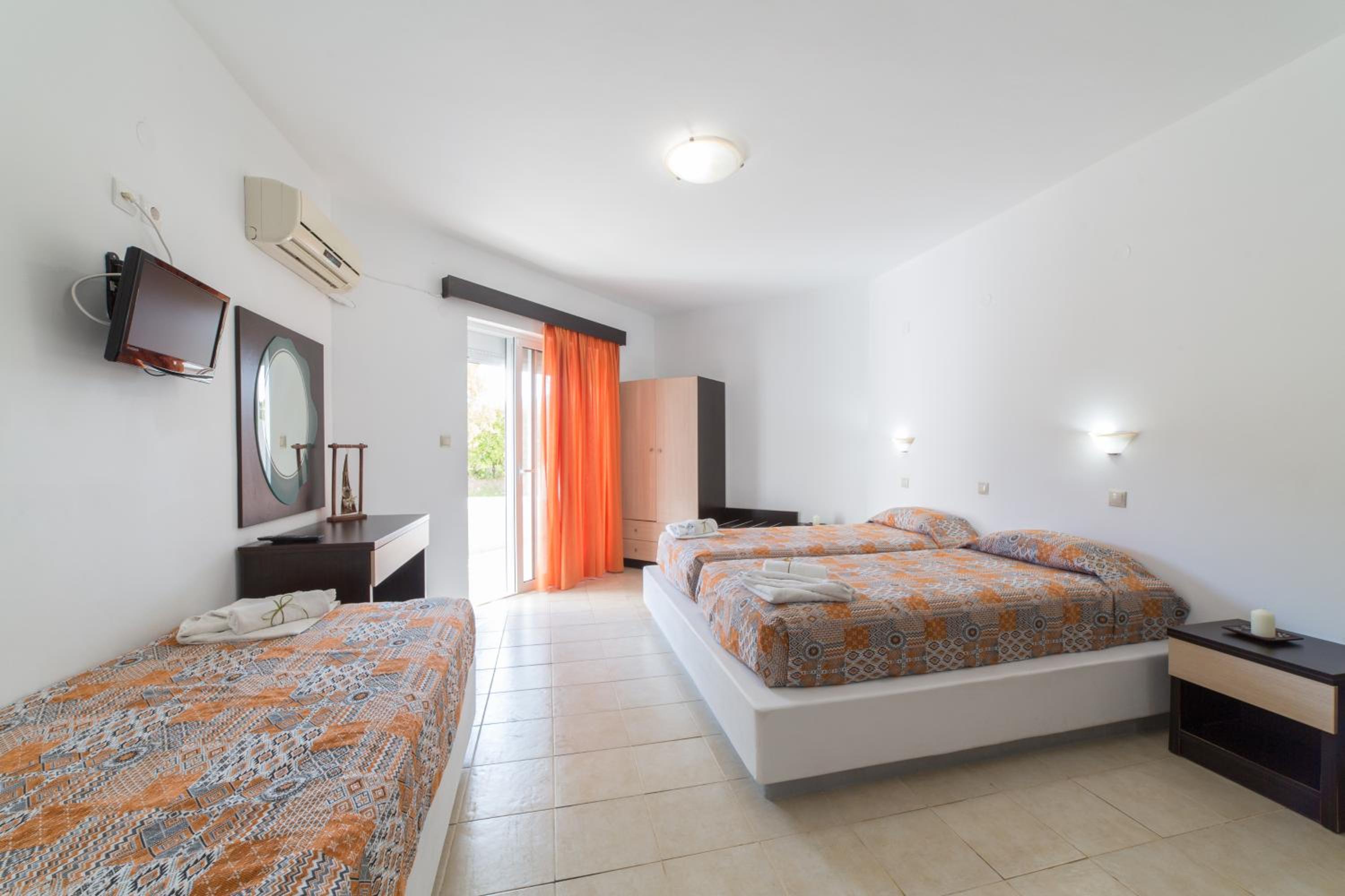 Mini Suites (3 Adults)