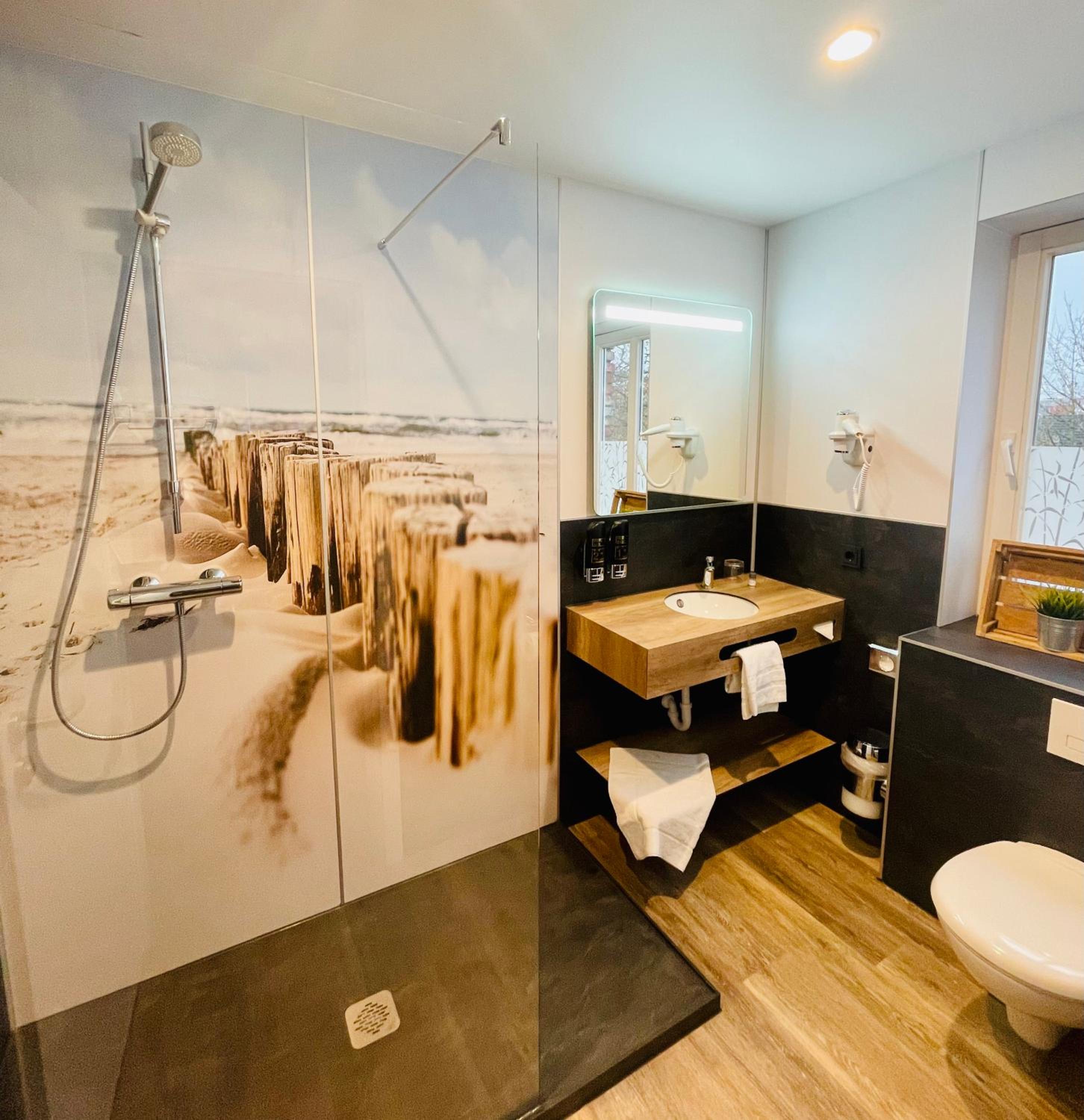 Double Room - Photo 11