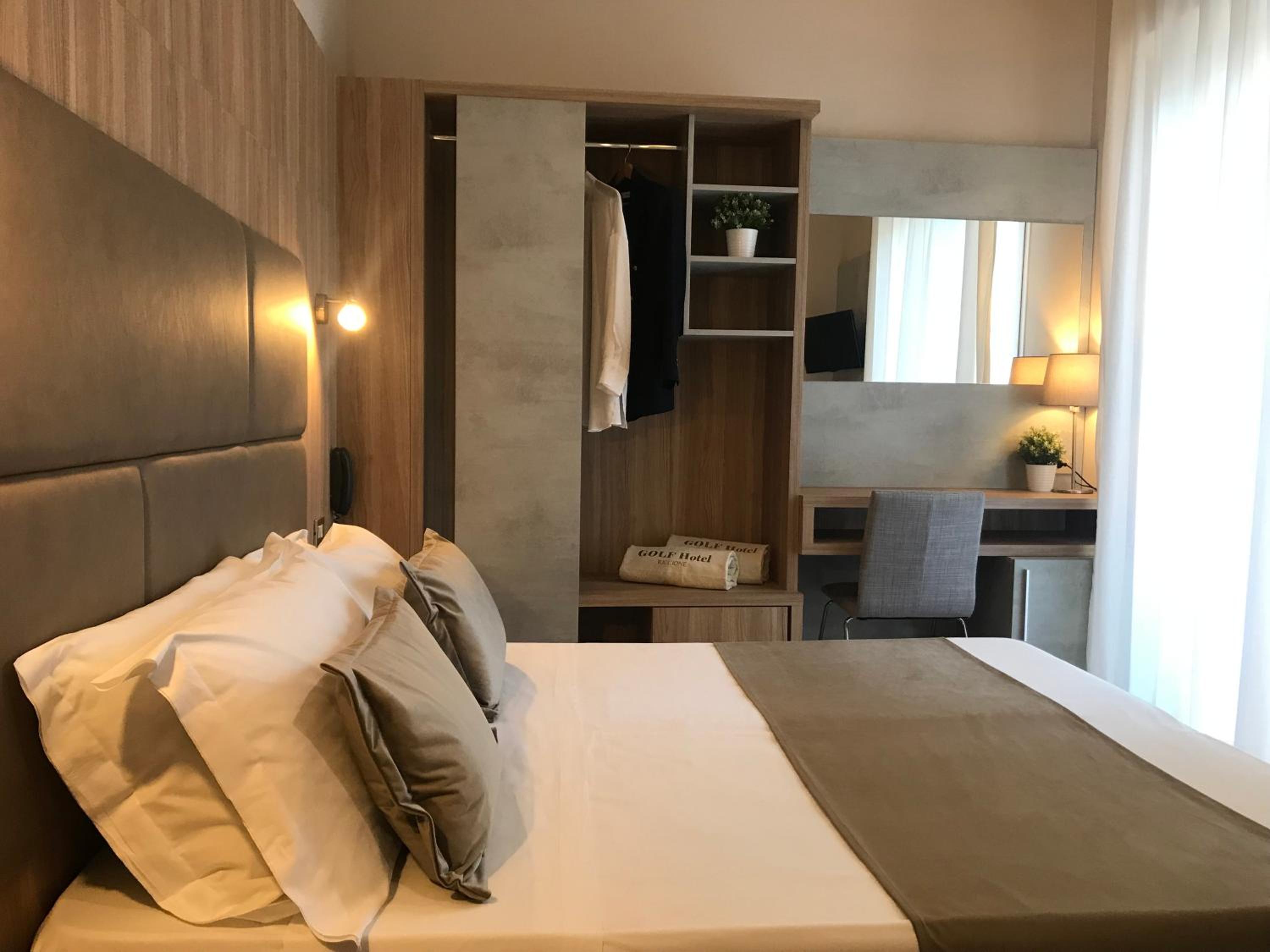 Superior Double or Twin Room - Photo 2