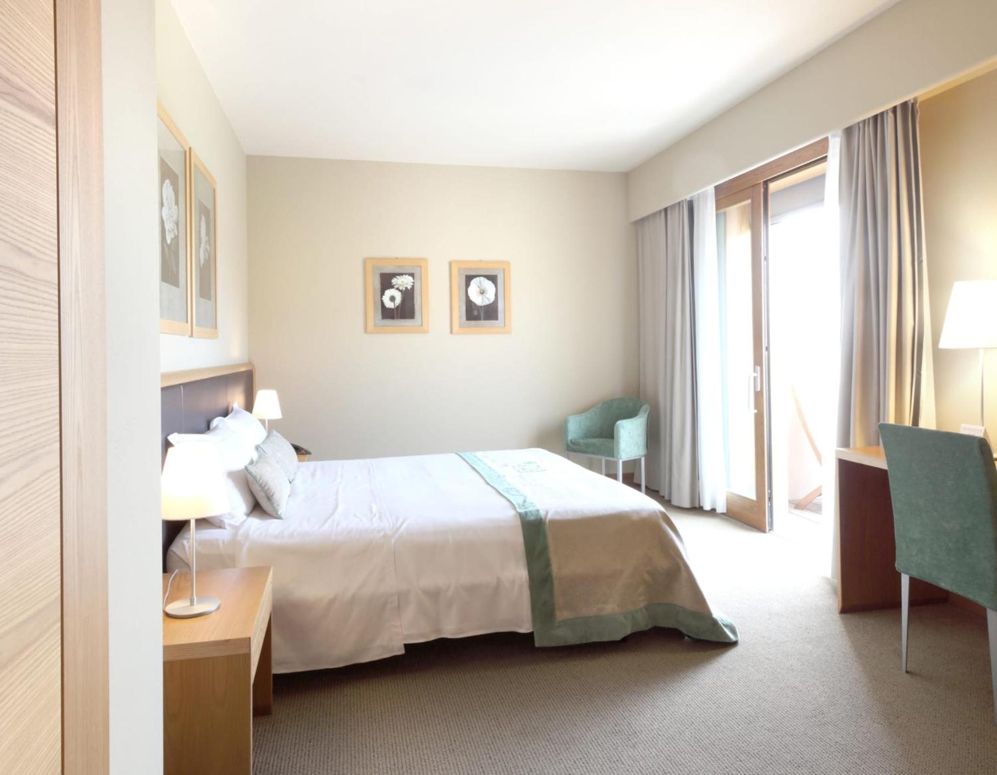 Deluxe Double Room - Photo 3