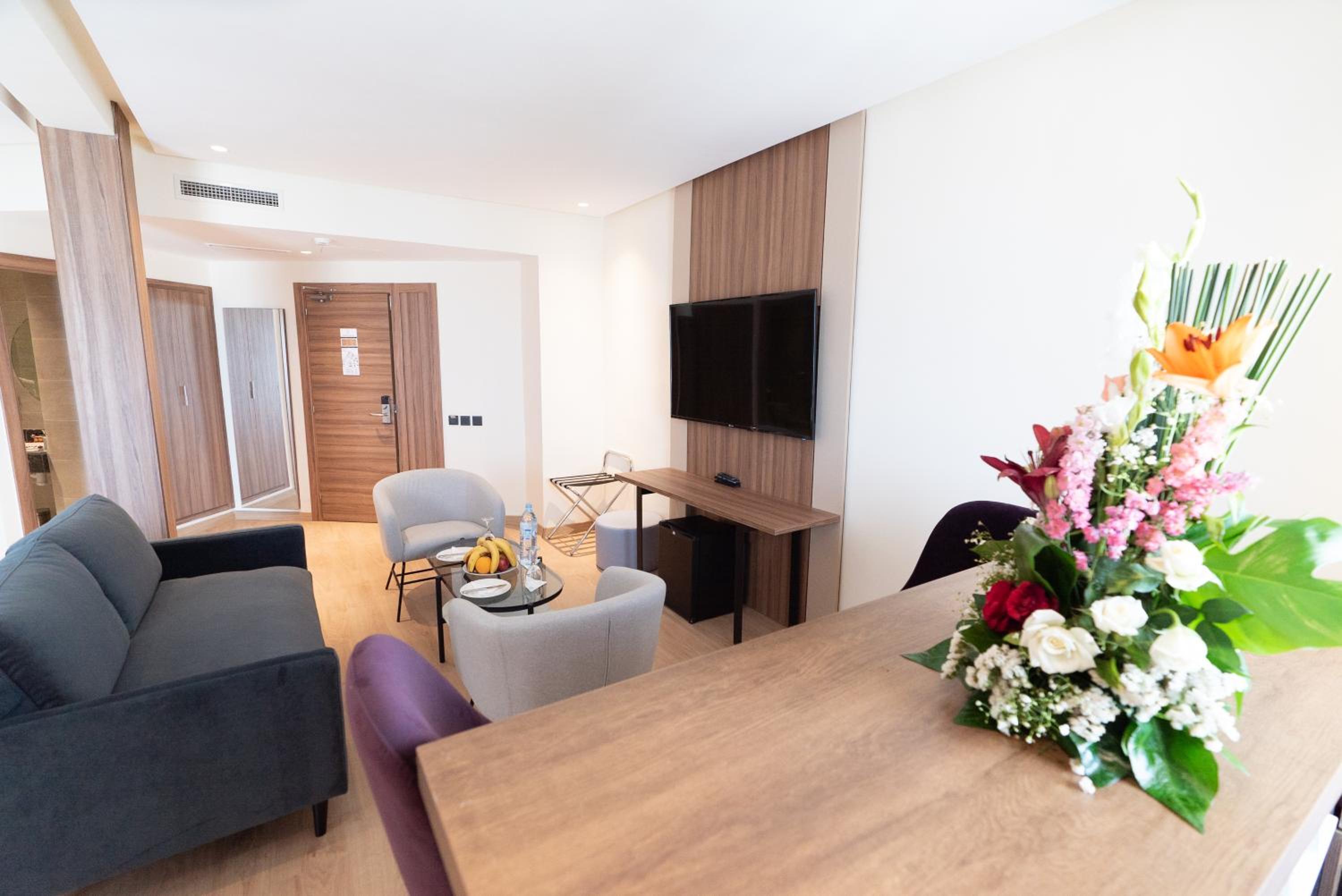 Suite with Balcony - Photo 7