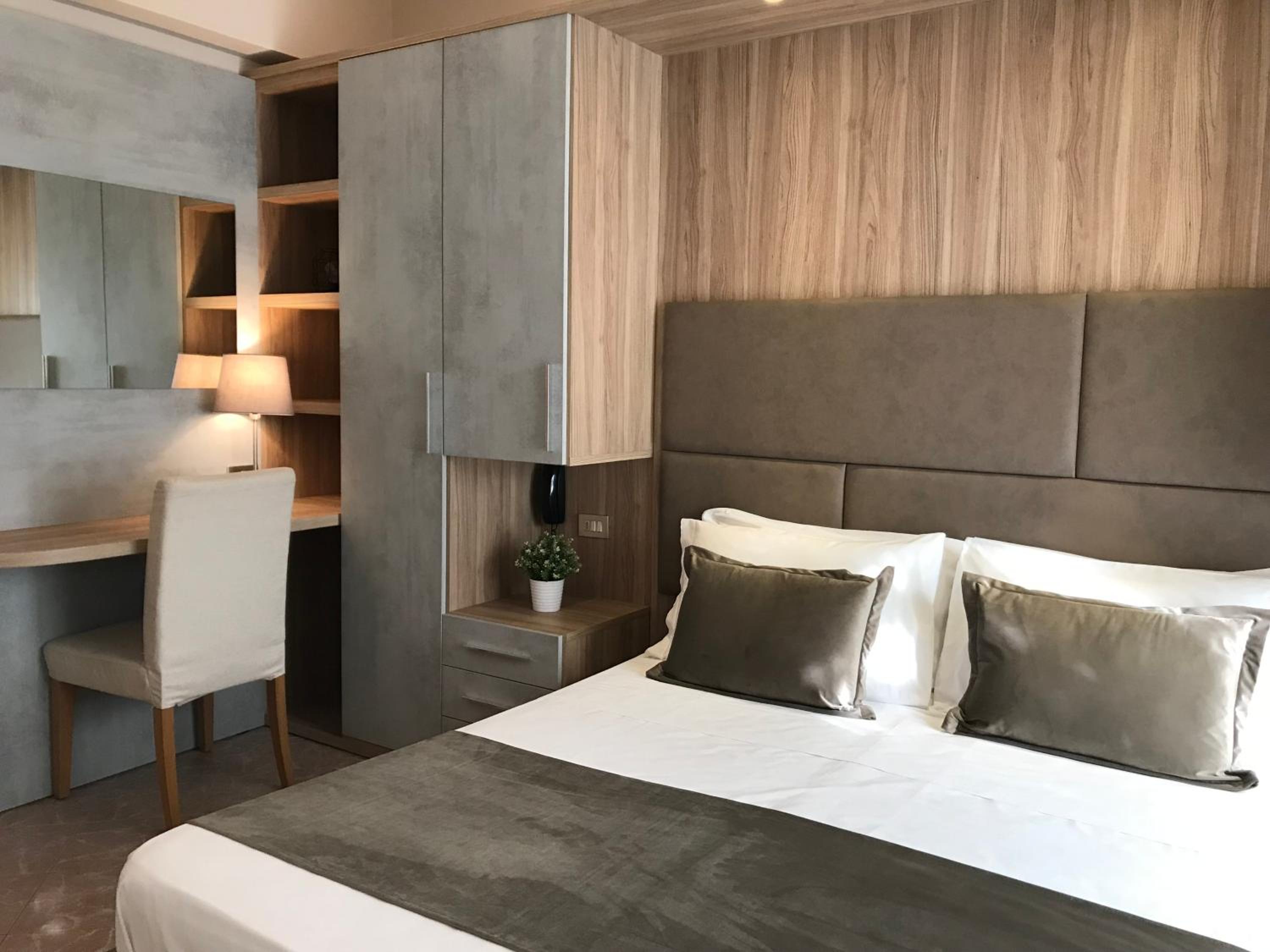 Superior Double or Twin Room - Photo 1