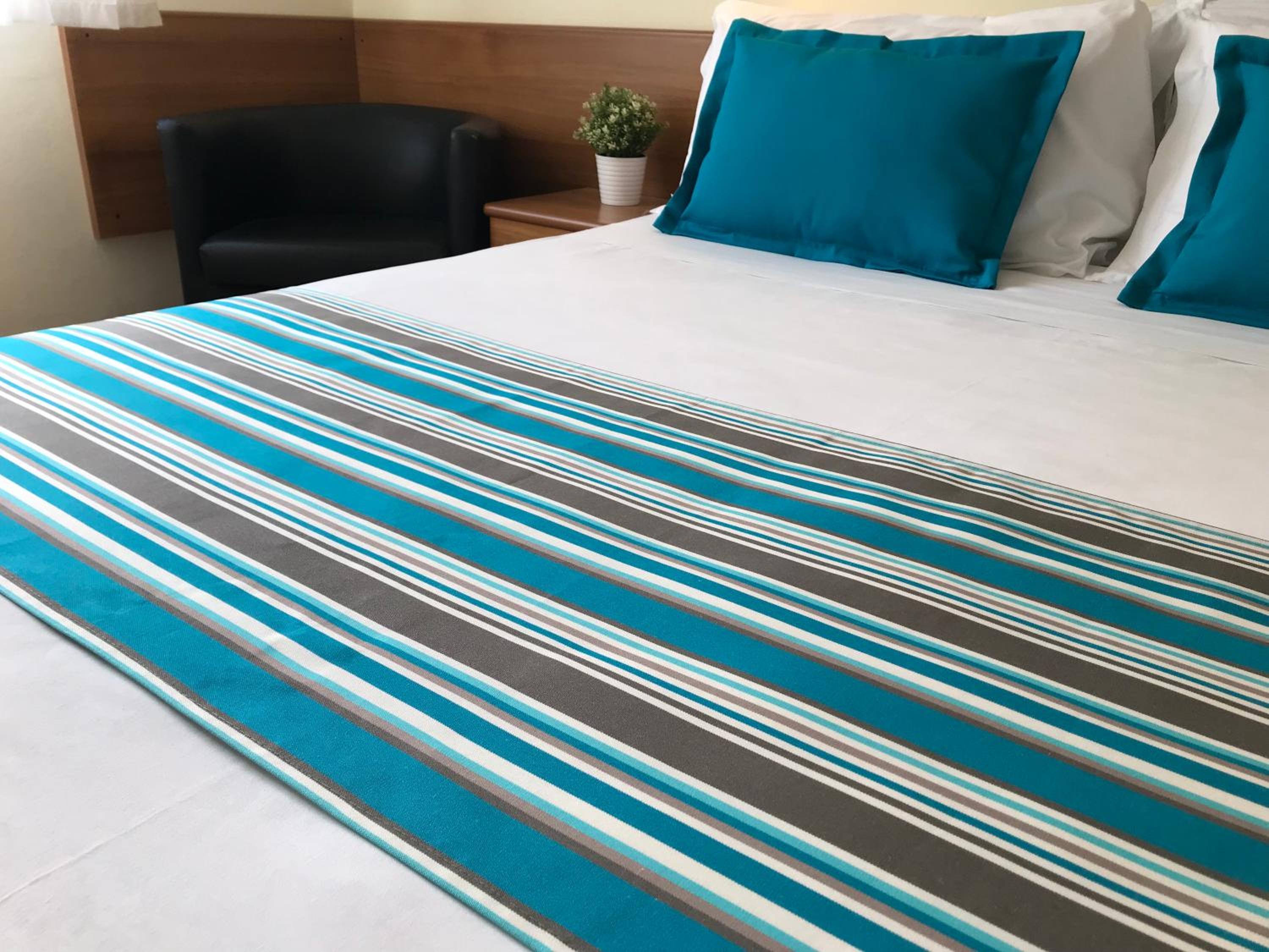 Double or Twin Room - Photo 2