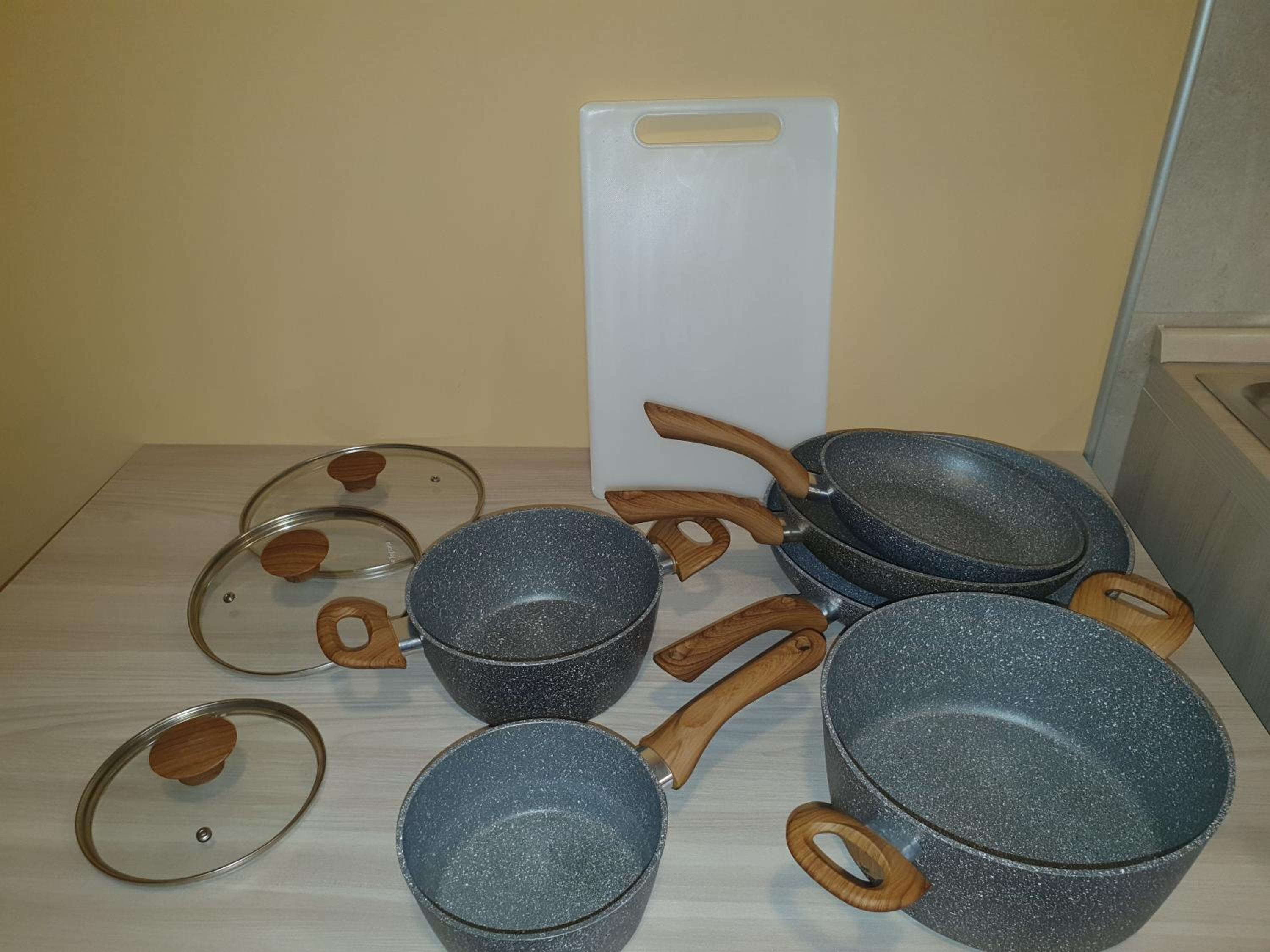 Studio - Photo 8