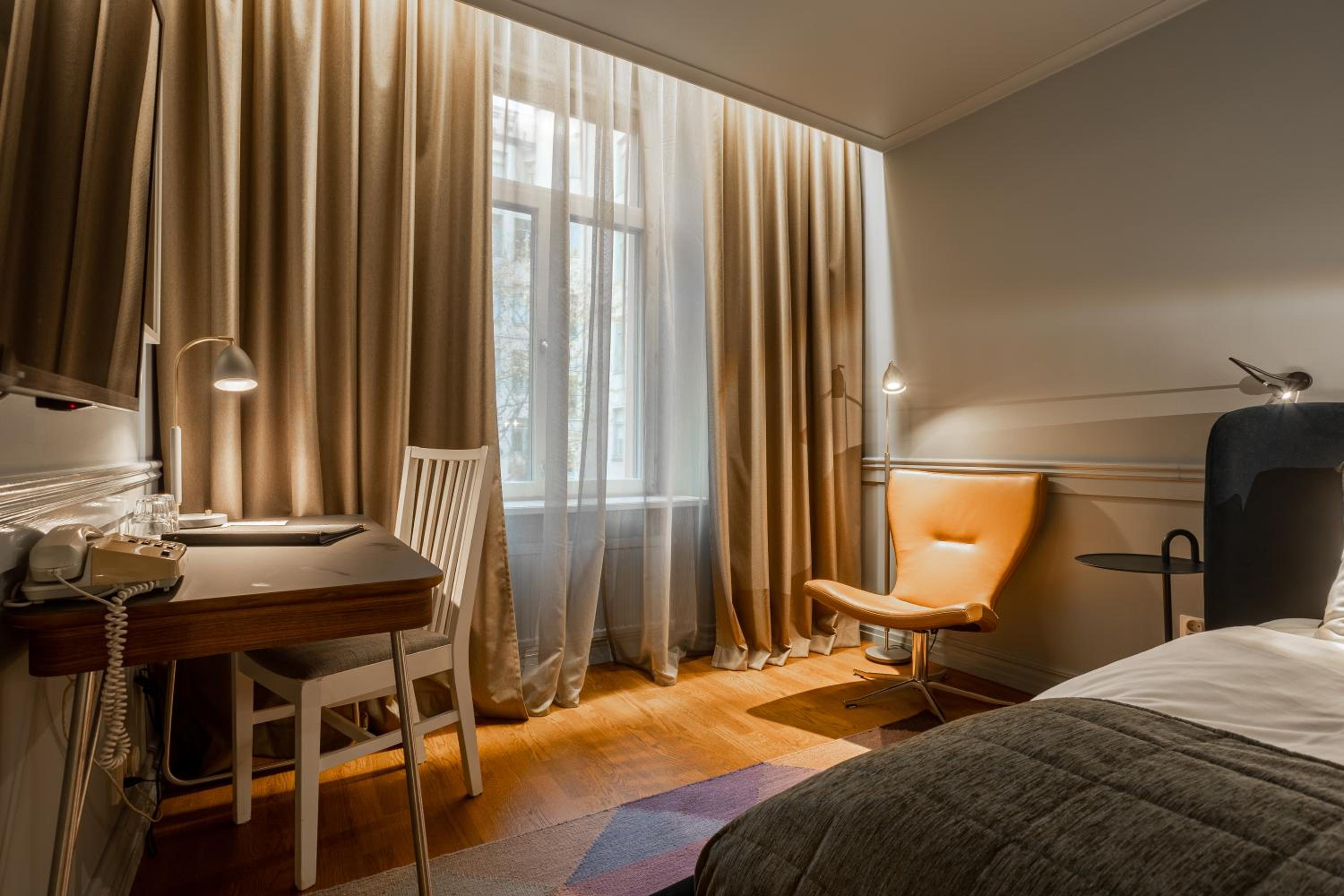 Standard Double Room - Photo 21
