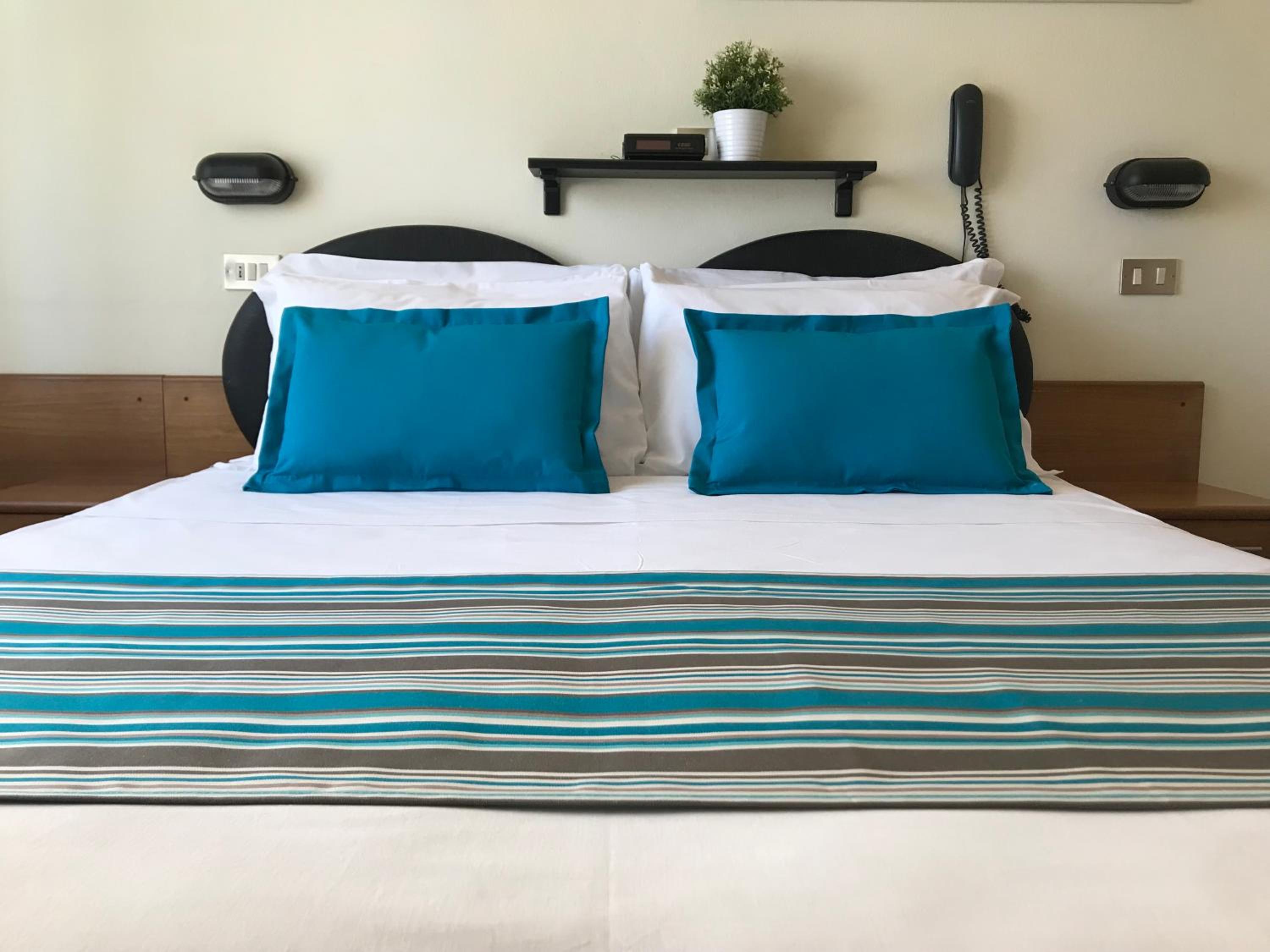 Double or Twin Room - Photo 1