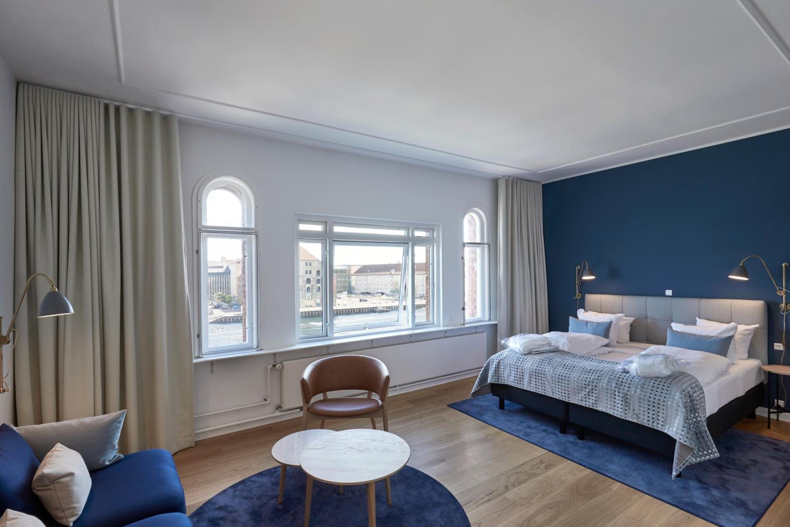 Junior Suite View - Photo 1
