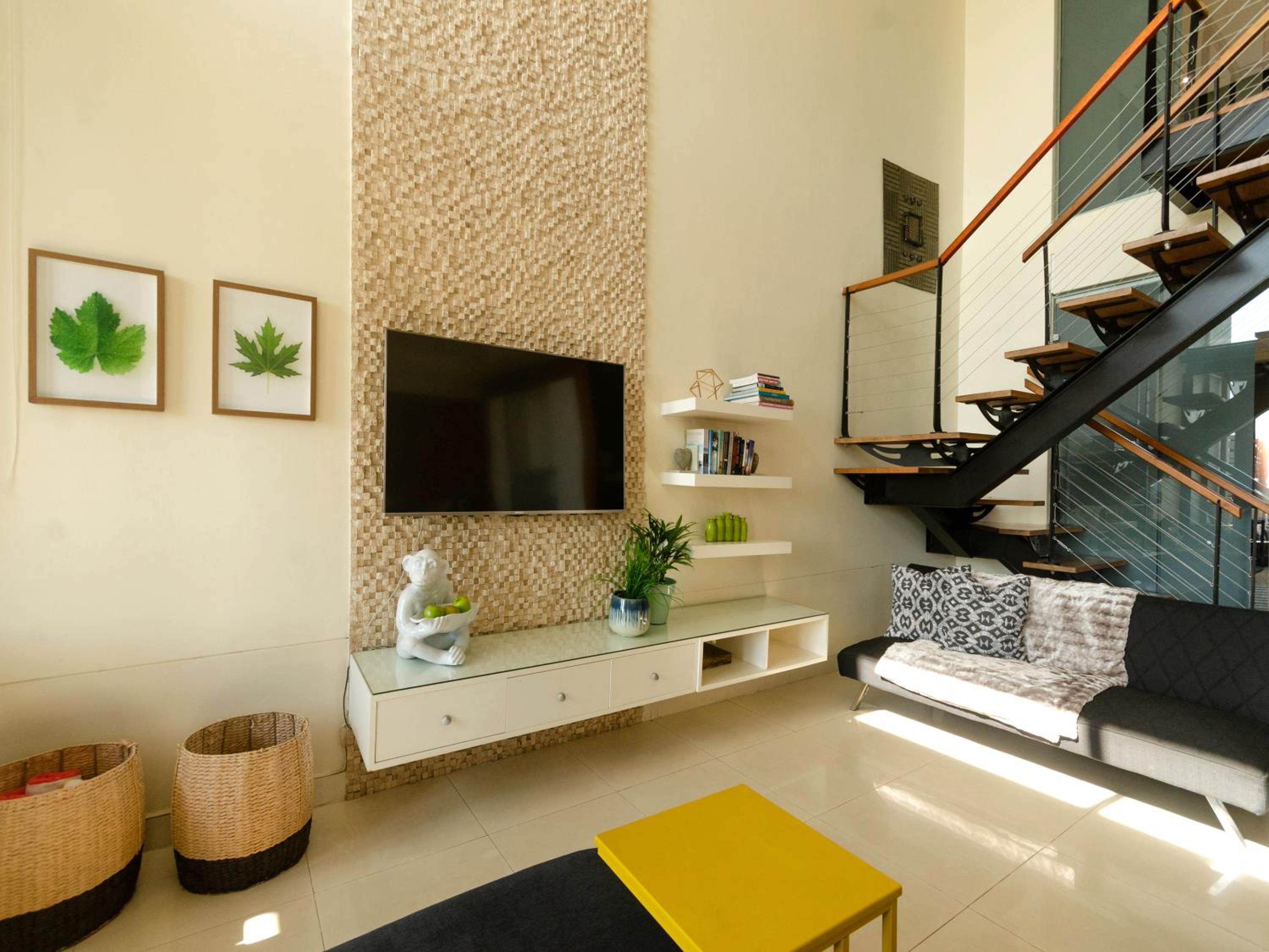 Three-Bedroom Apartment - Split Level - Photo 12