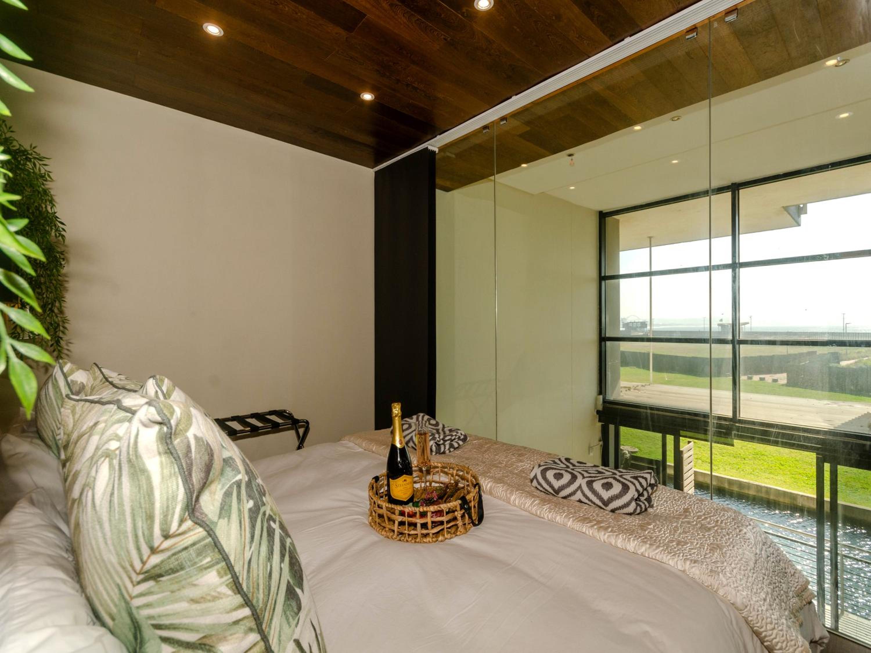 Three-Bedroom Apartment - Split Level - Photo 20