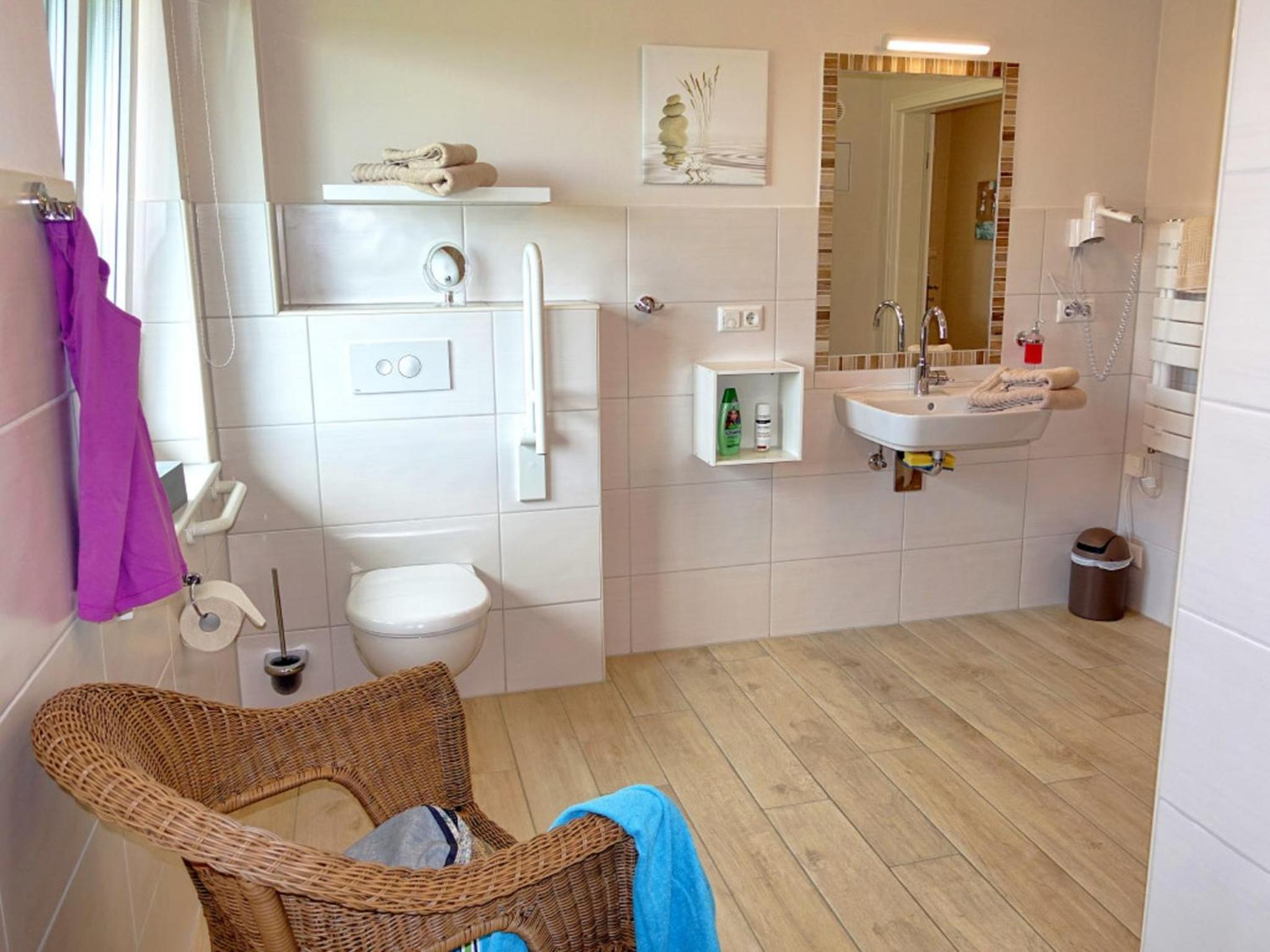 Three-Bedroom Apartment with Terrace photo 3