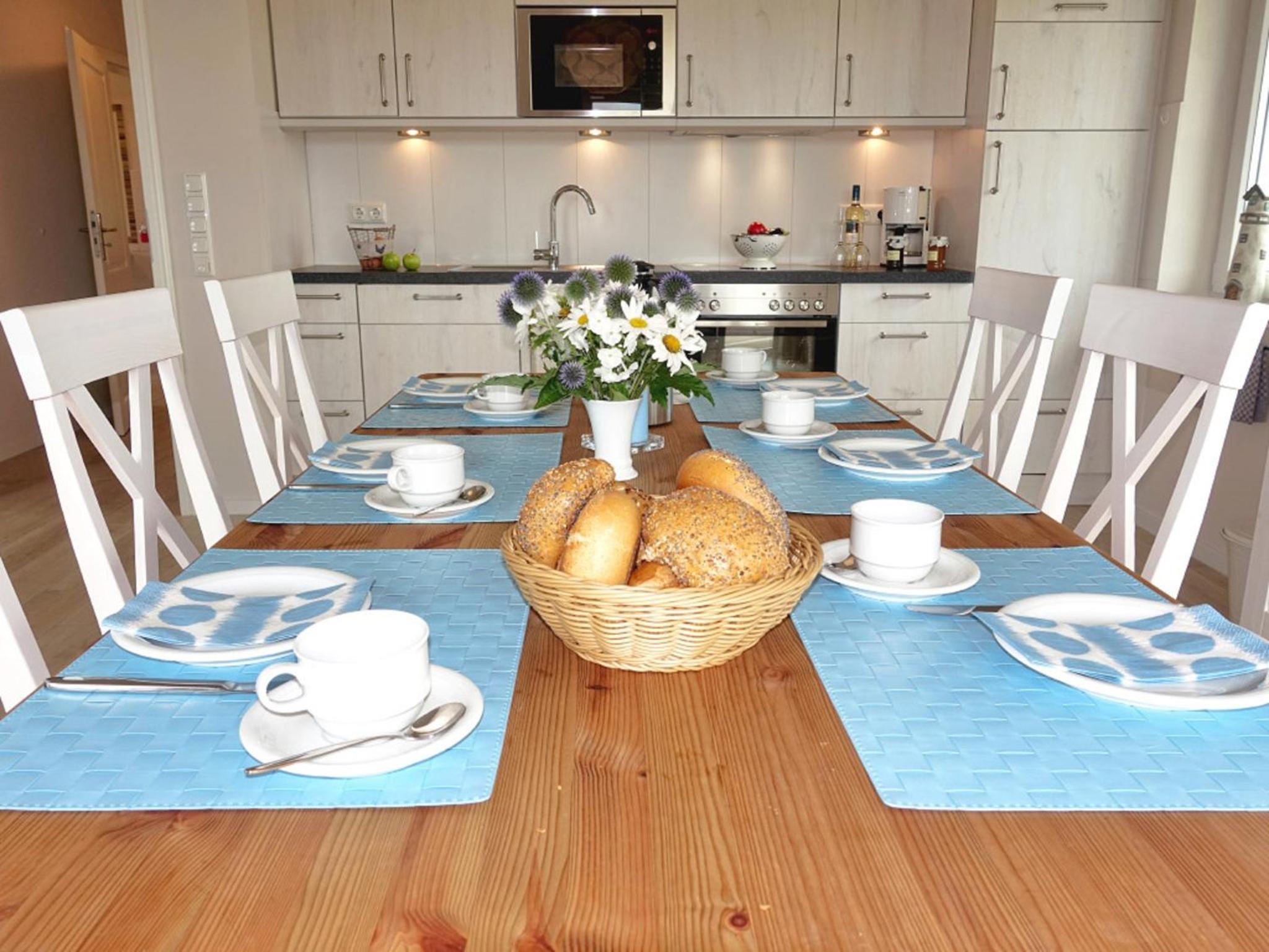 Three-Bedroom Apartment with Terrace photo 2
