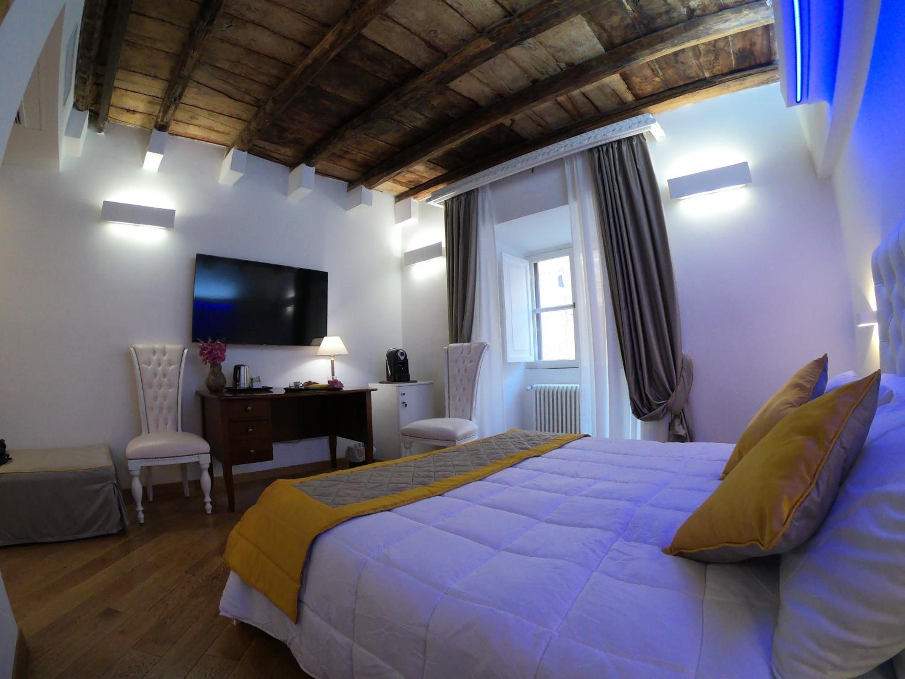 Luxury Triple Room photo 2