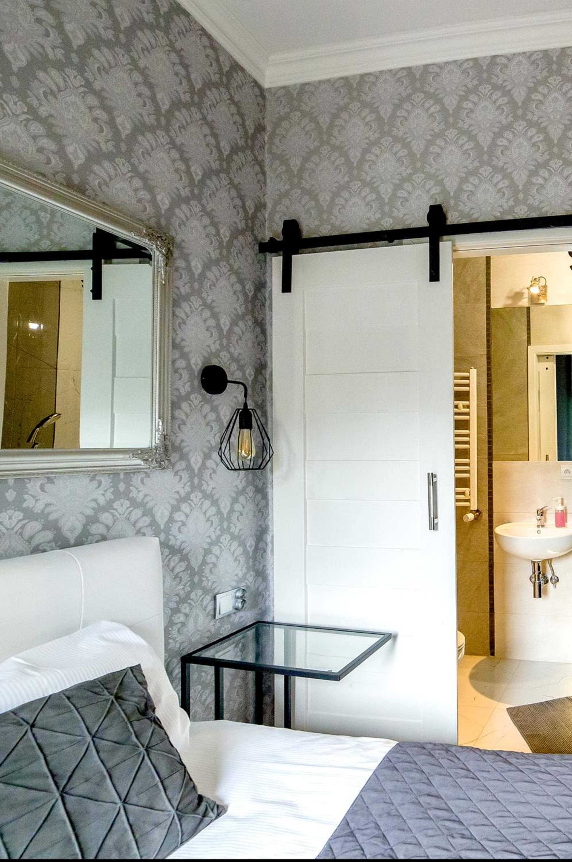 Studio Apartment with Balcony and Jacuzzi - Photo 5