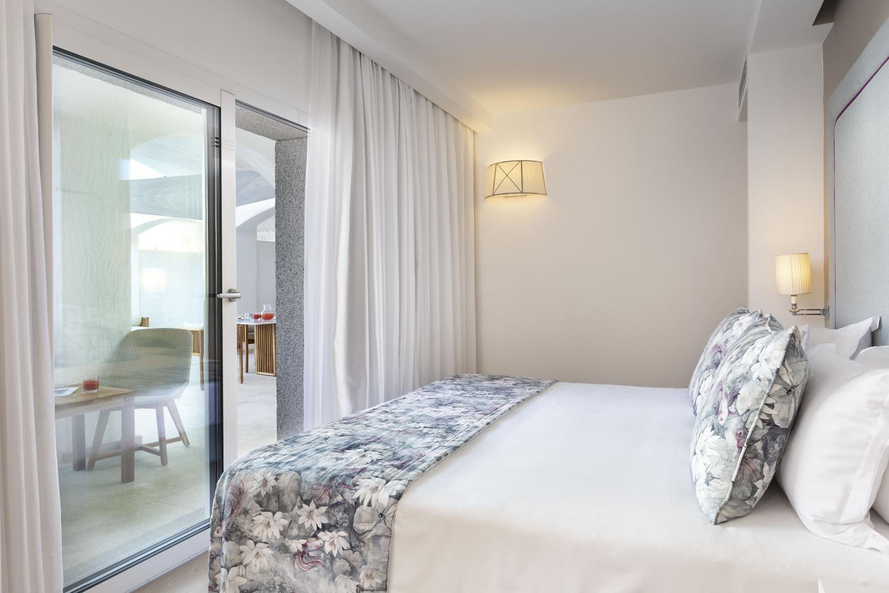 Suite with Pool View
