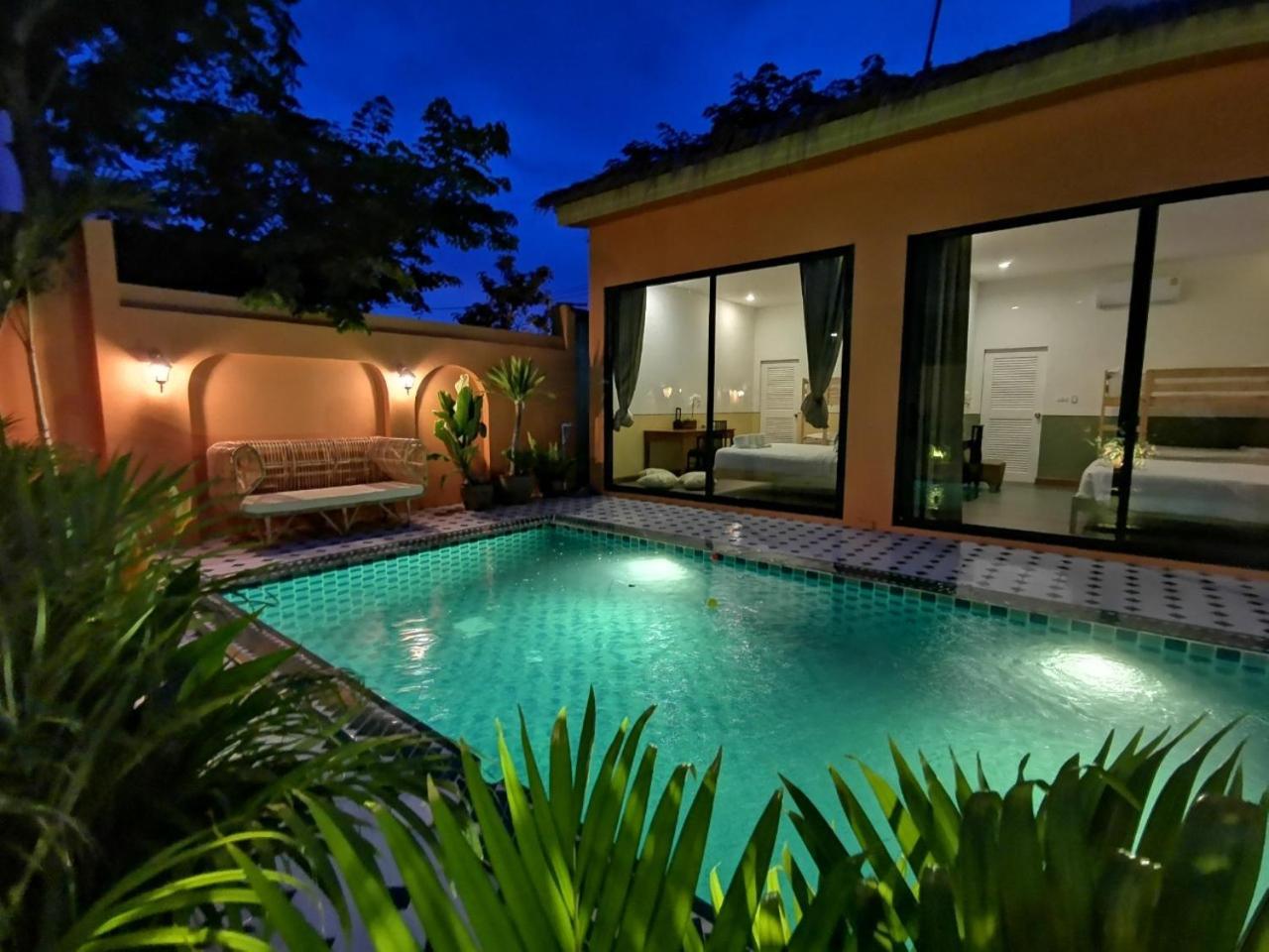 Four-Bedroom Villa with Private Pool - Photo 1