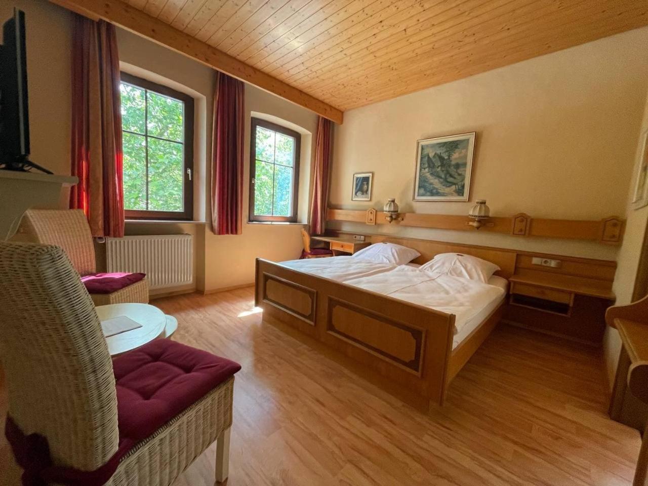 Double Room - Photo 3