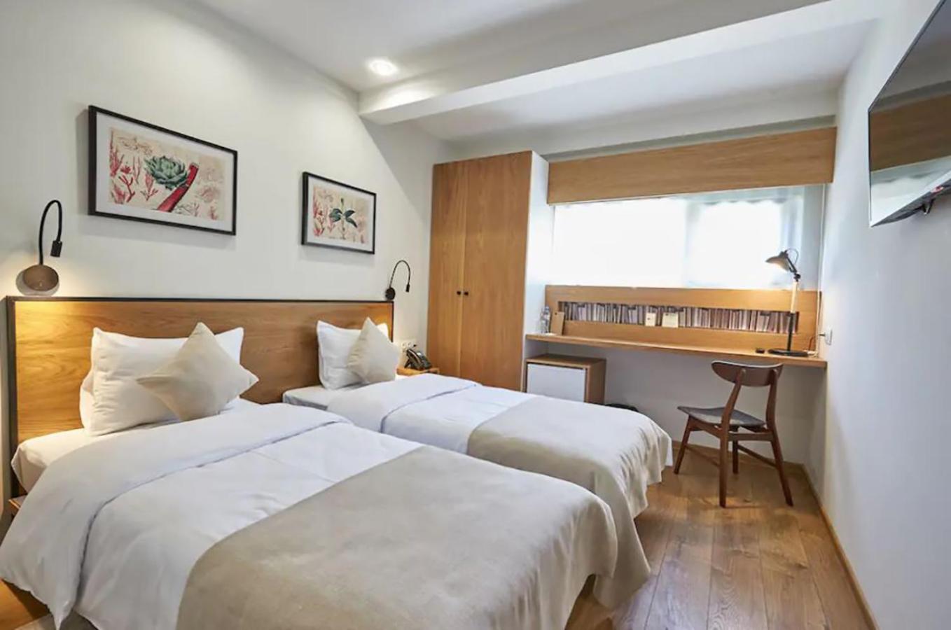 Double Room - Disability Access photo 1