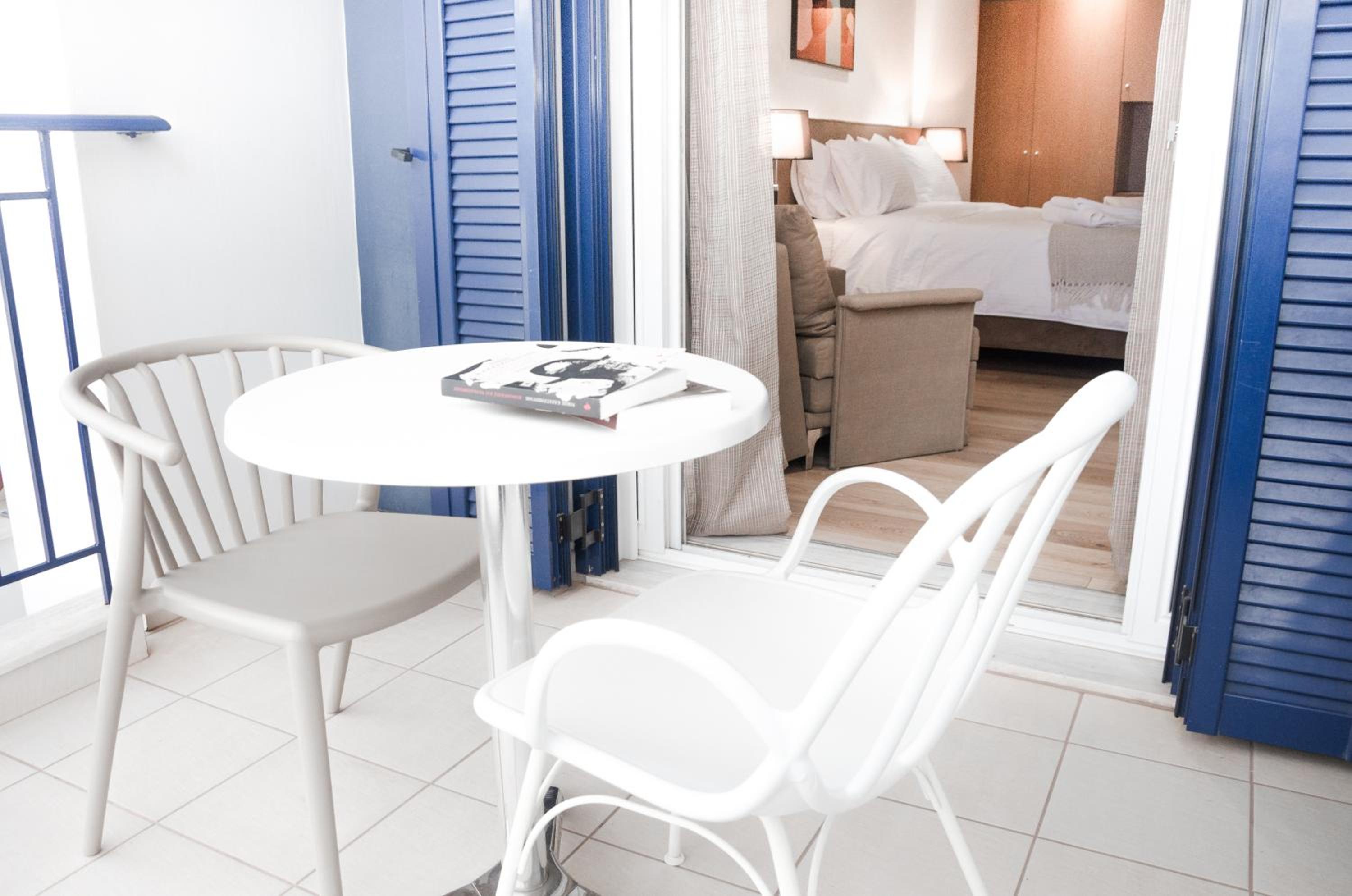 Premium Double Room with Sea View - Photo 13