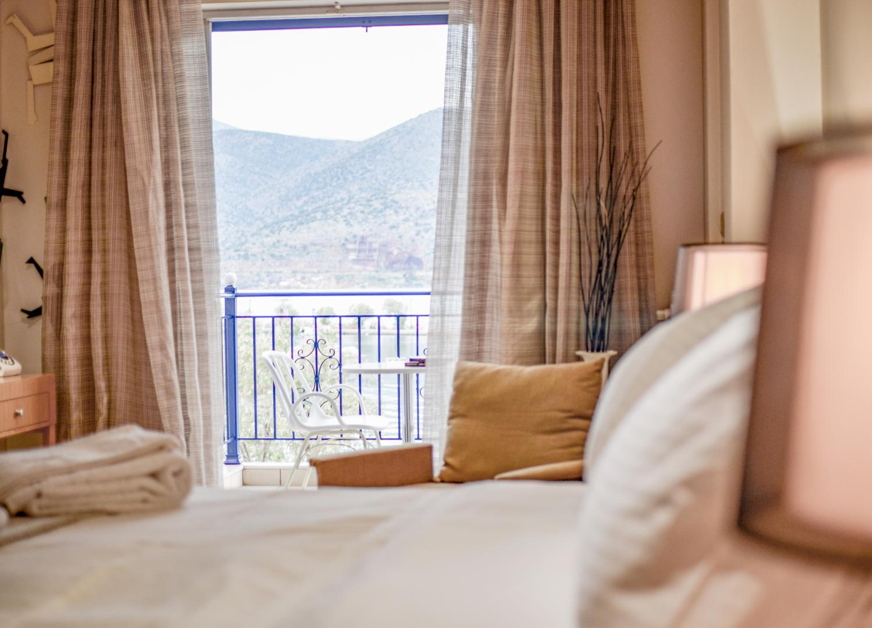 Premium Double Room with Sea View - Photo 2