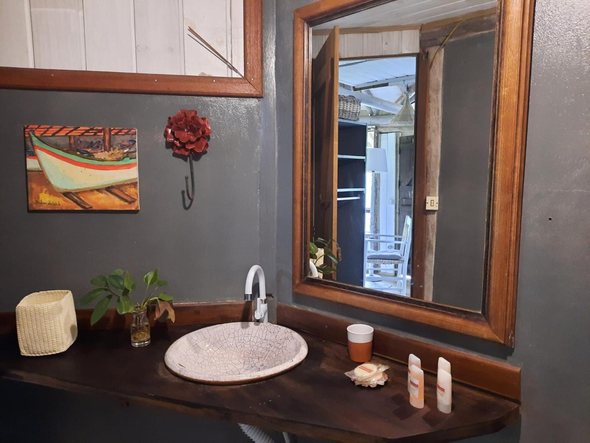 One-Bedroom House photo 2