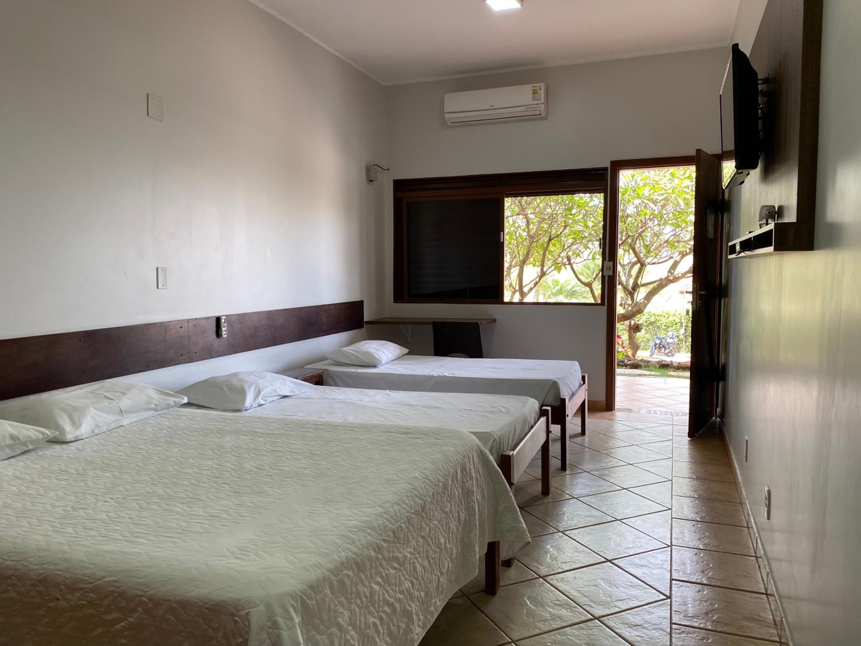 Triple Room with Private Bathroom photo 1
