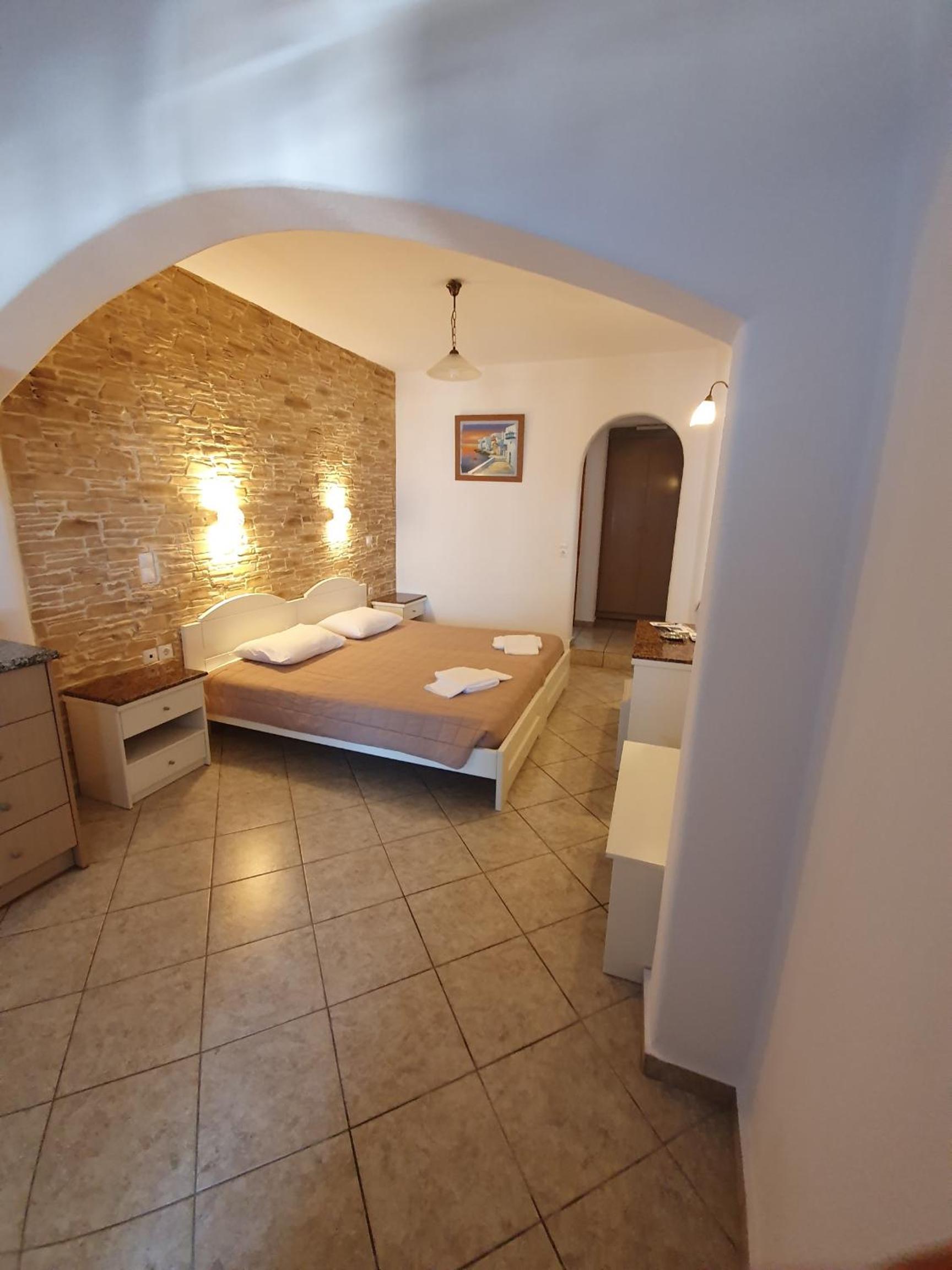 Studio with Sea View and Private Balcony - Photo 12