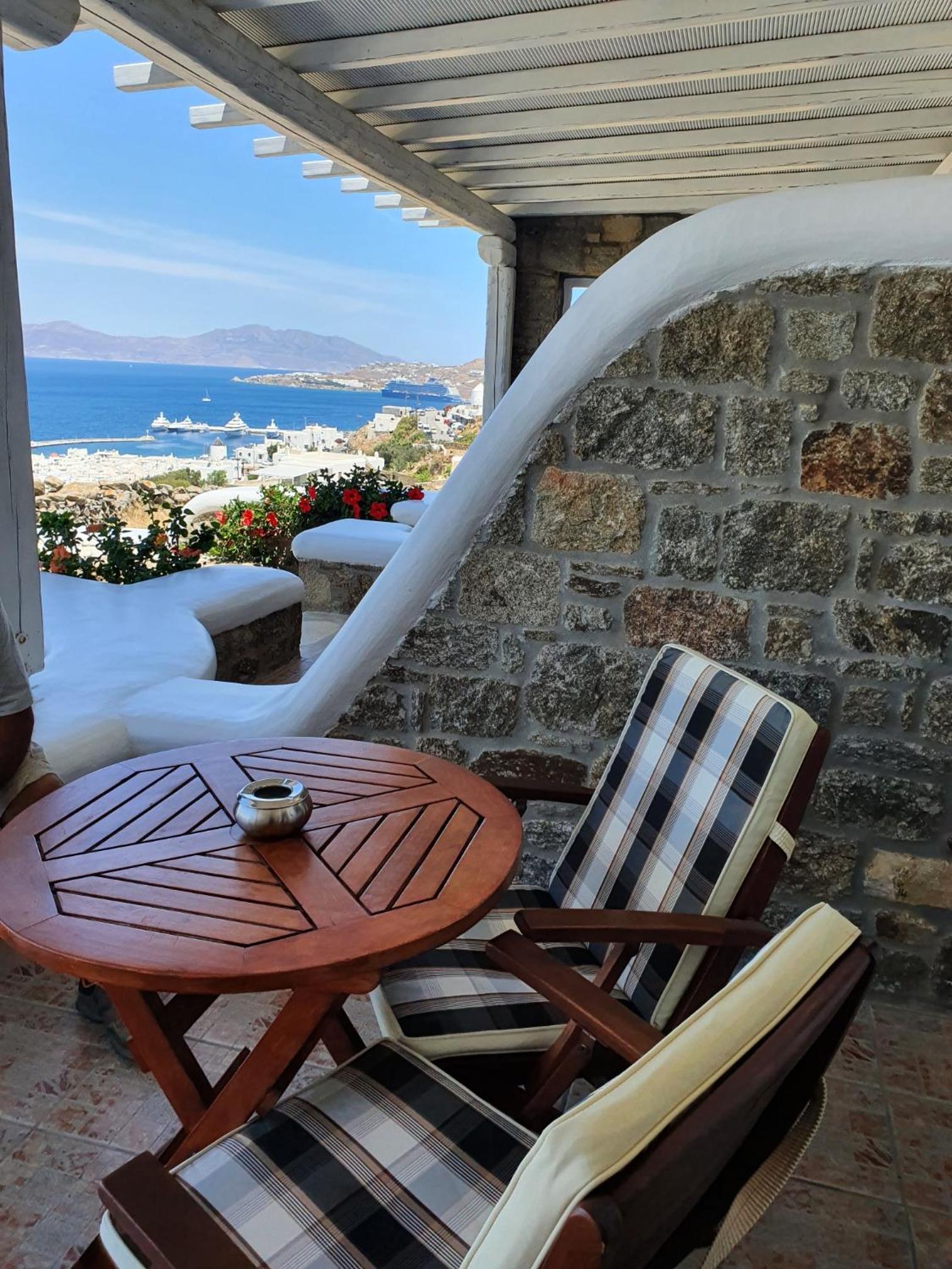 Studio with Sea View and Private Balcony - Photo 15