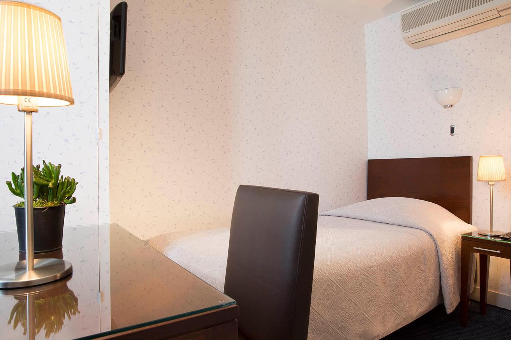 Single Room with Shower photo 2