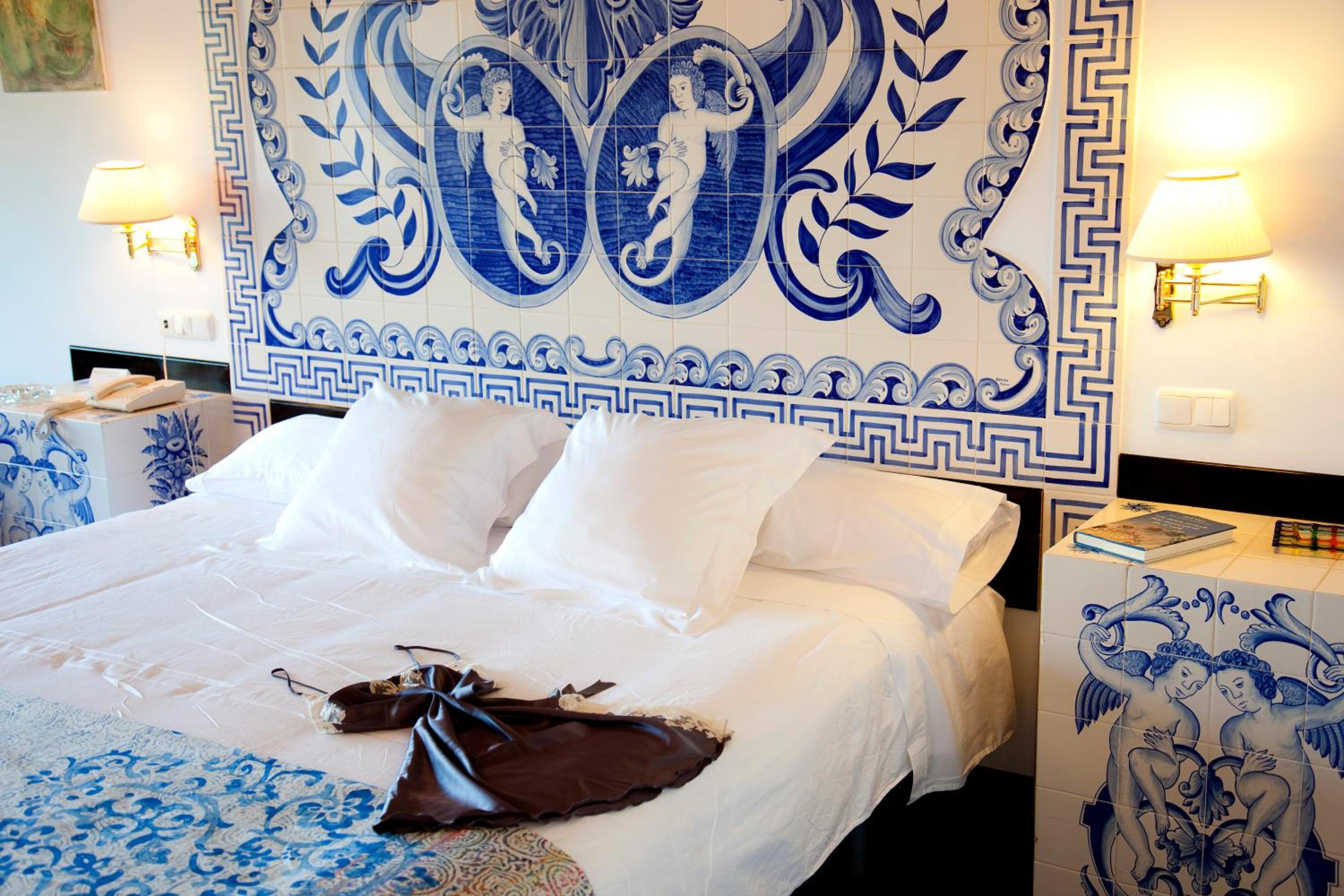 Suite with Hydro Massage and Terrace - Photo 14