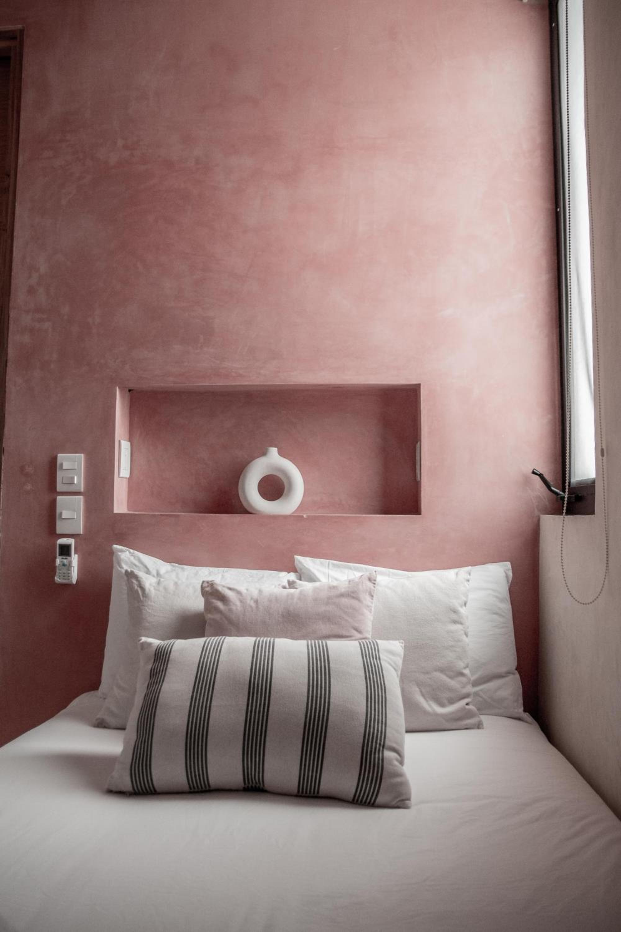Small Double Room - Photo 2