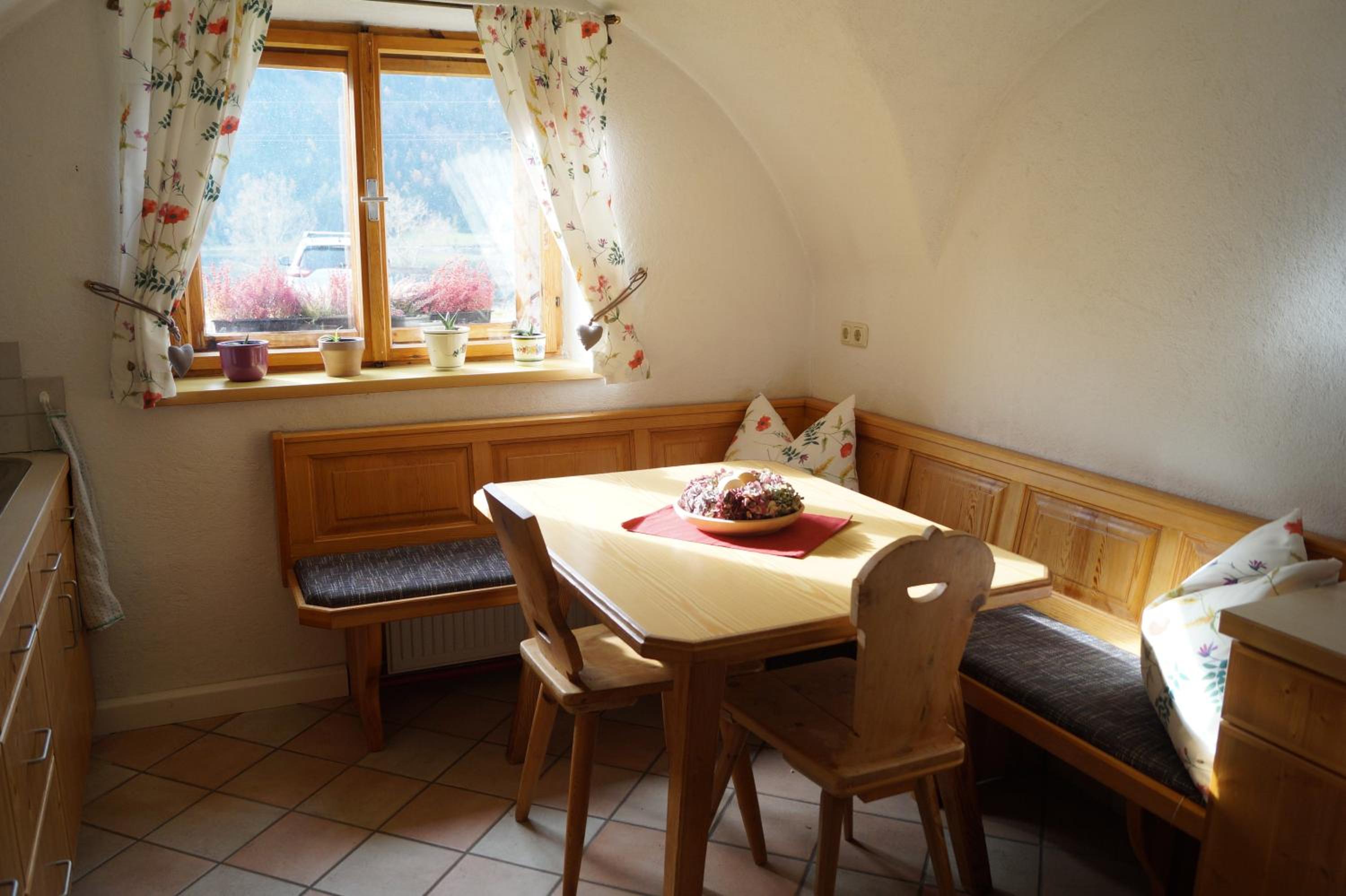 Three-Bedroom House photo 3