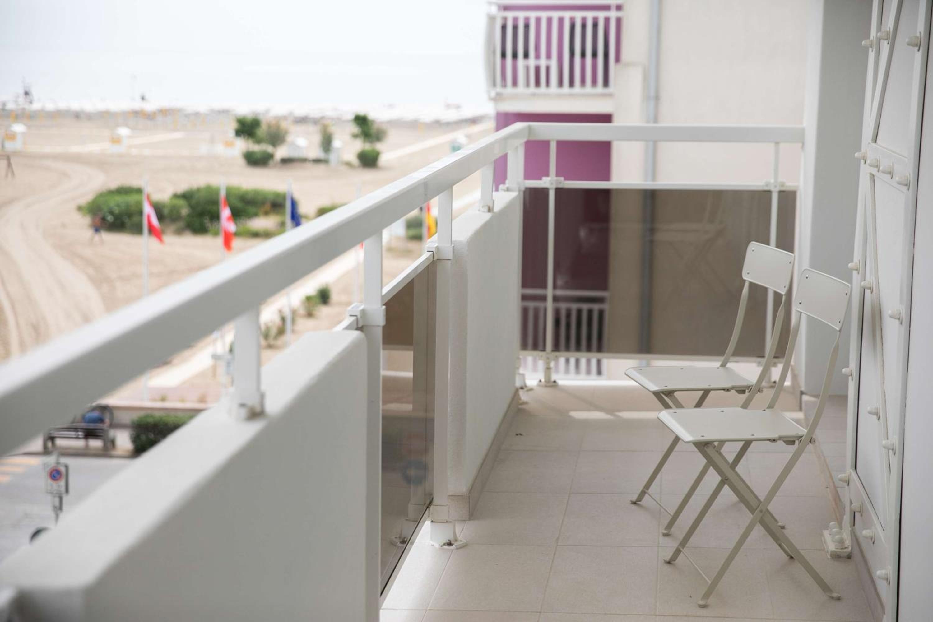 Double or Twin Room with Sea View photo 2