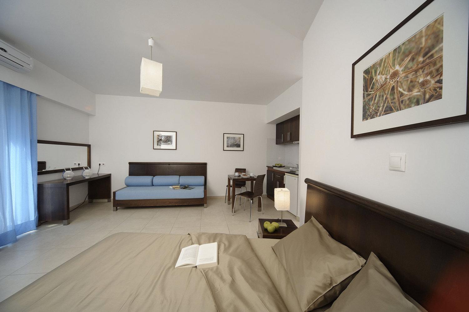 Family One-Bedroom Apartment - Photo 9