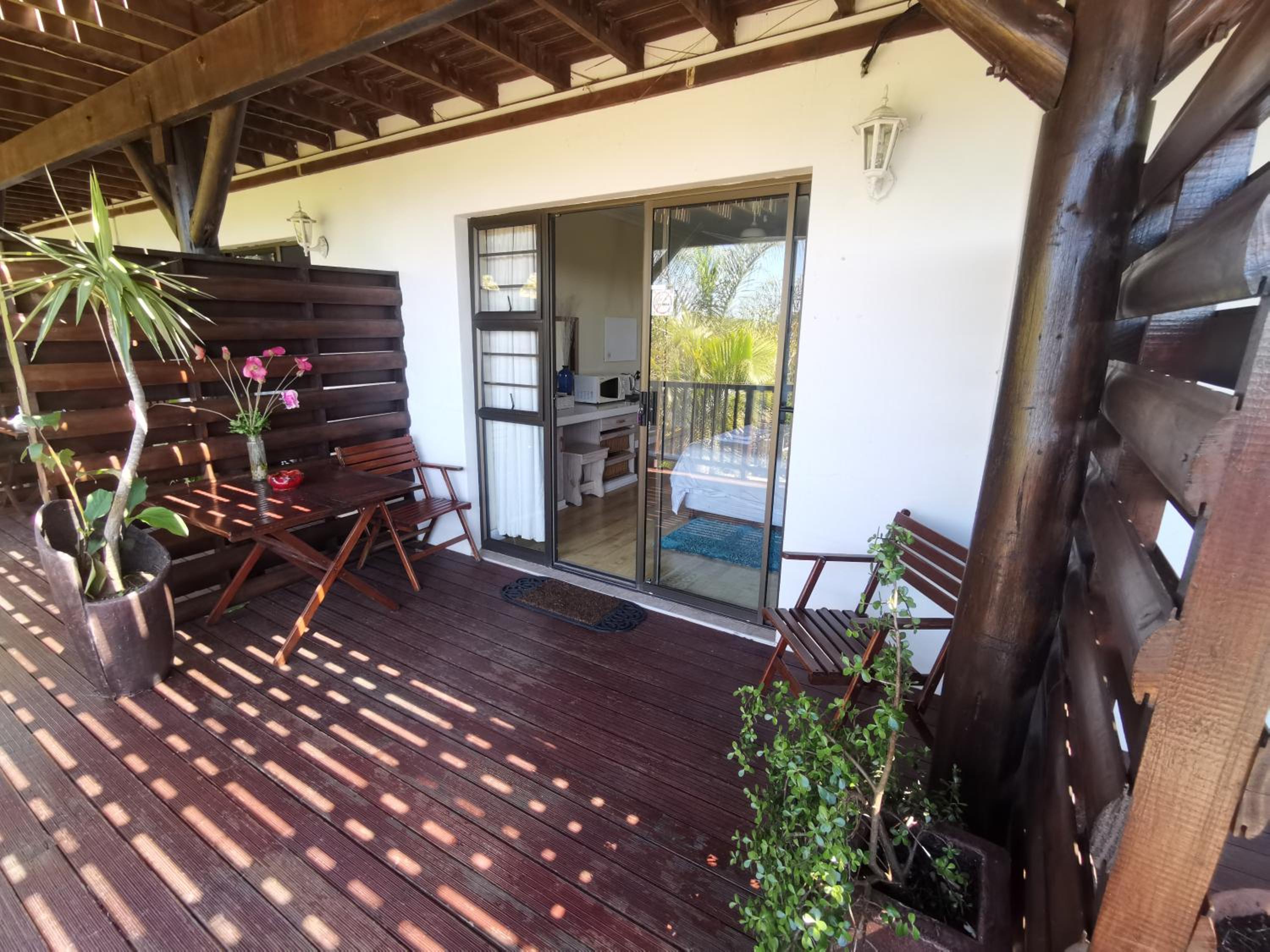 Deluxe Double Room with Balcony photo 2