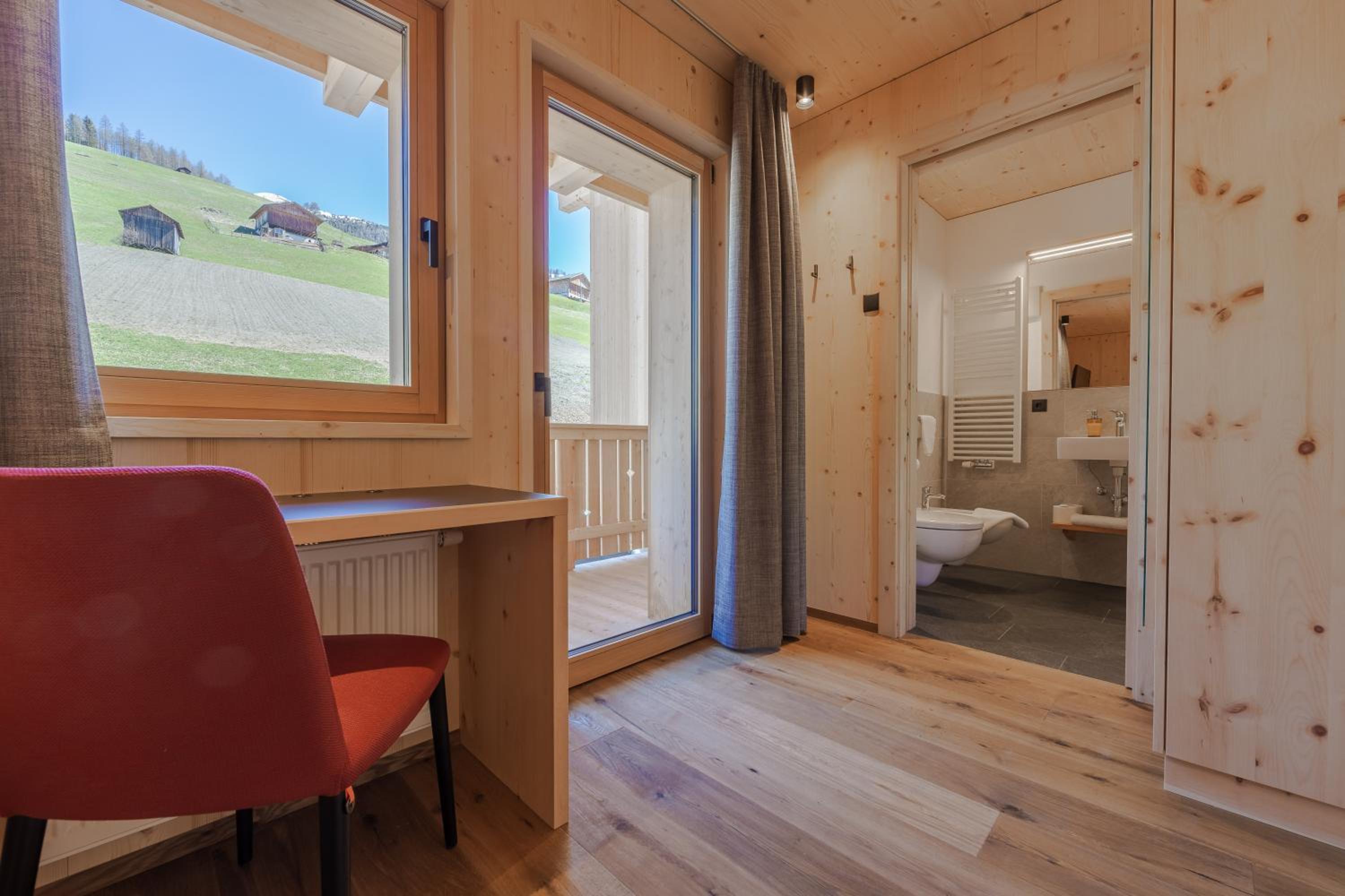 Single Room with Balcony photo 1