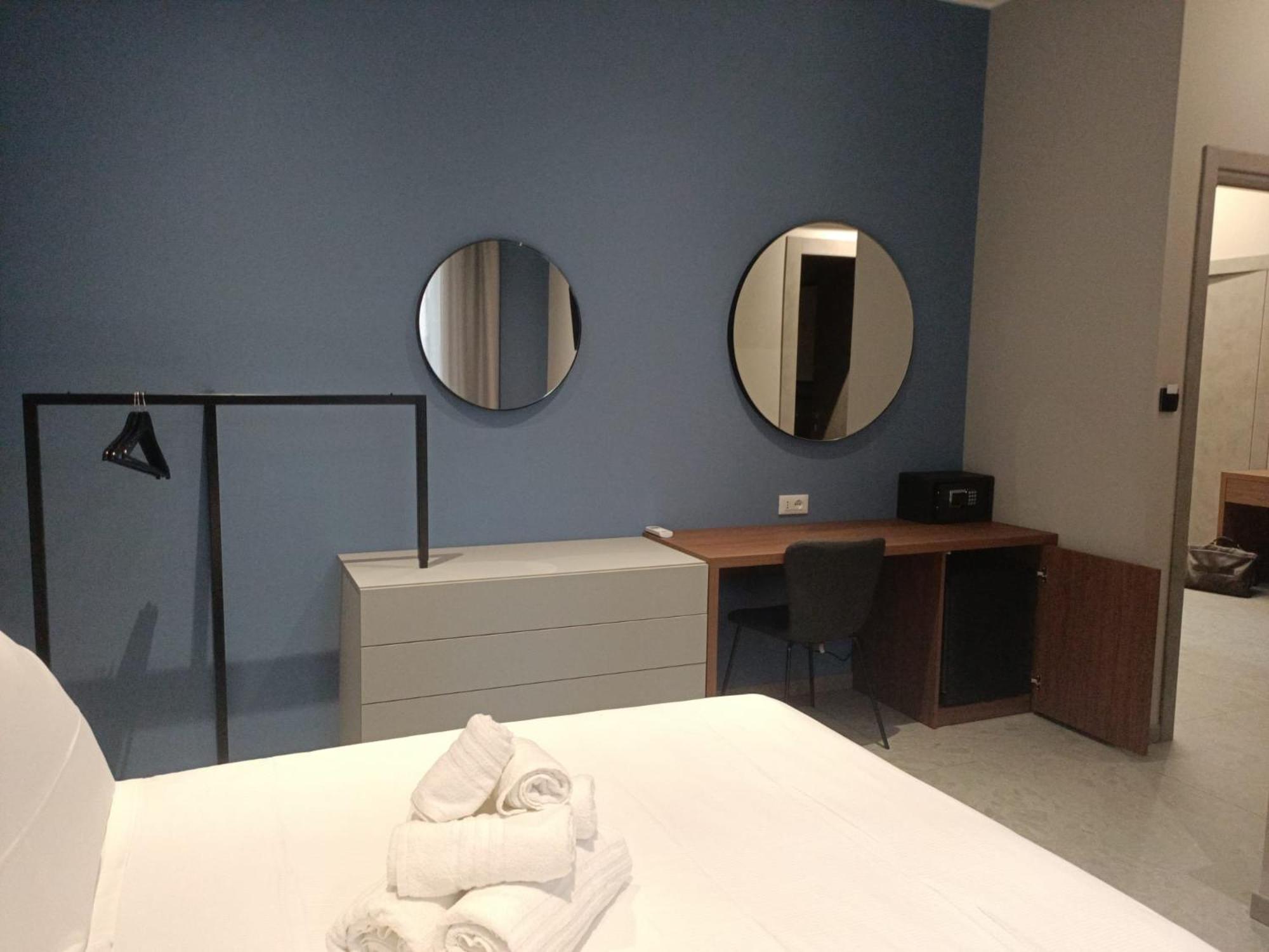 Double Room with Terrace - Photo 4